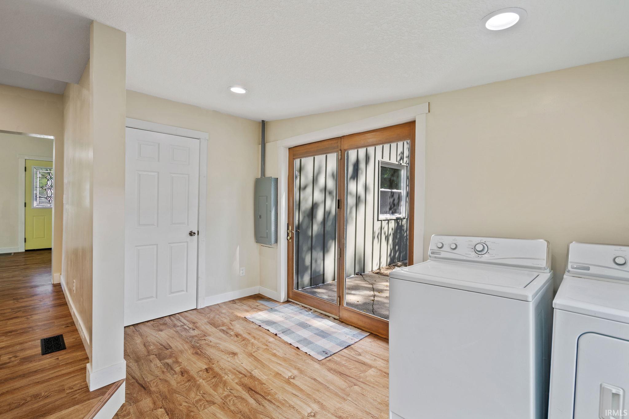 Photo 18 of 205 W Washington Street