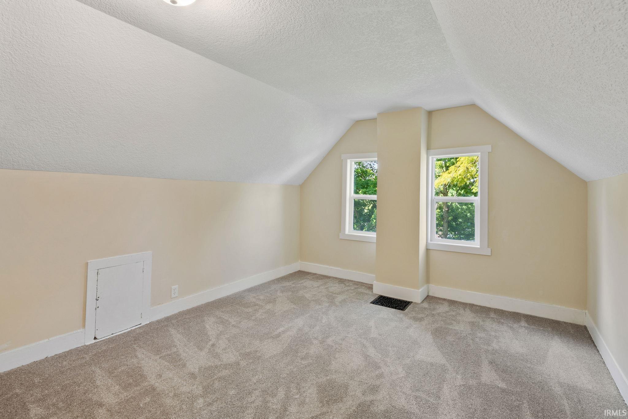 Photo 27 of 205 W Washington Street