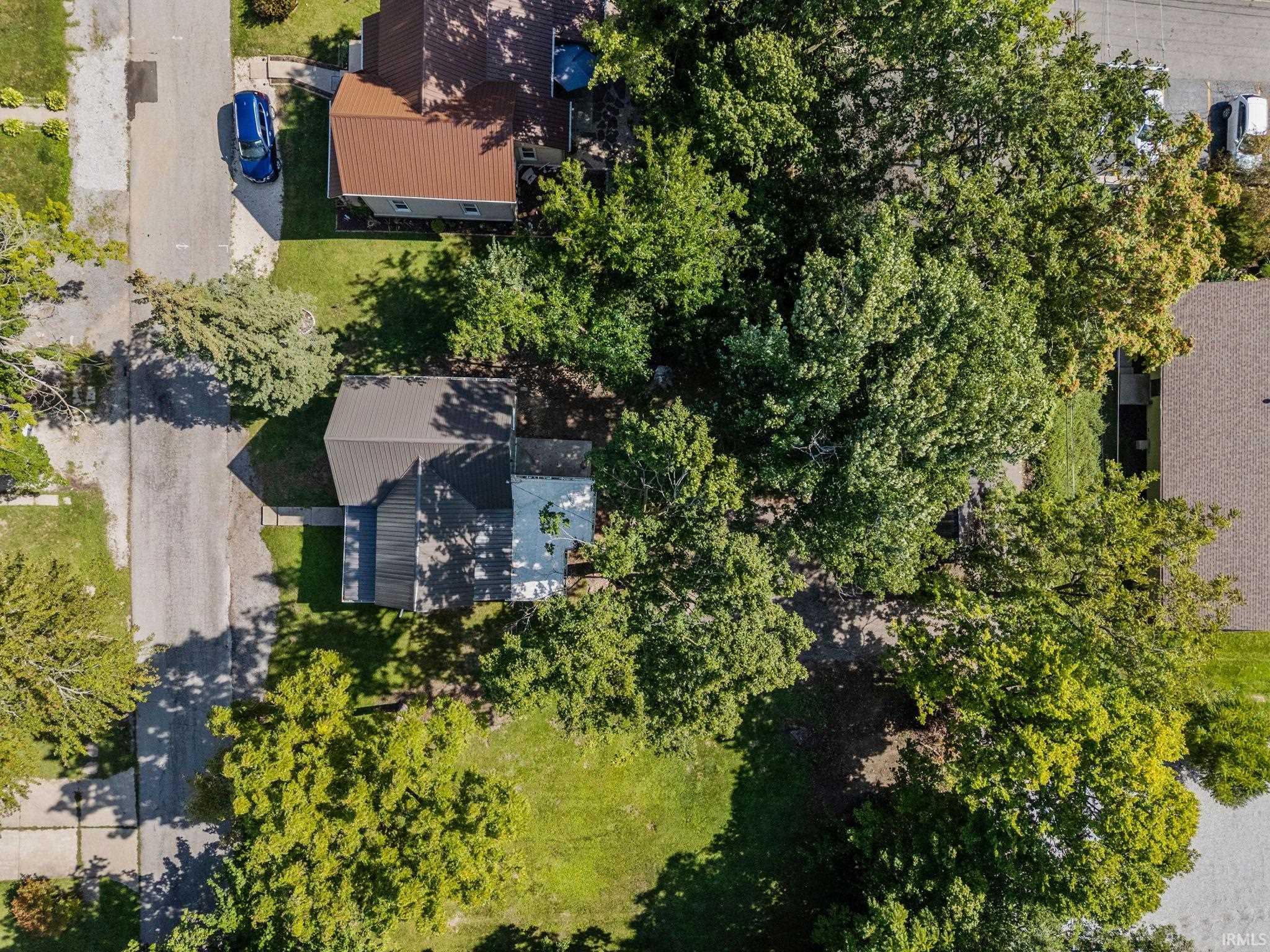 Photo 3 of 205 W Washington Street