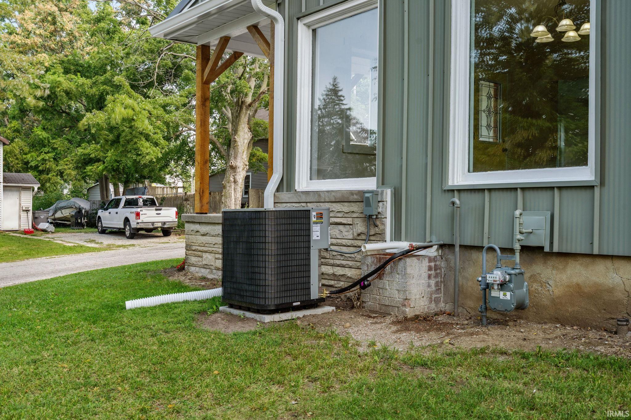 Photo 31 of 205 W Washington Street