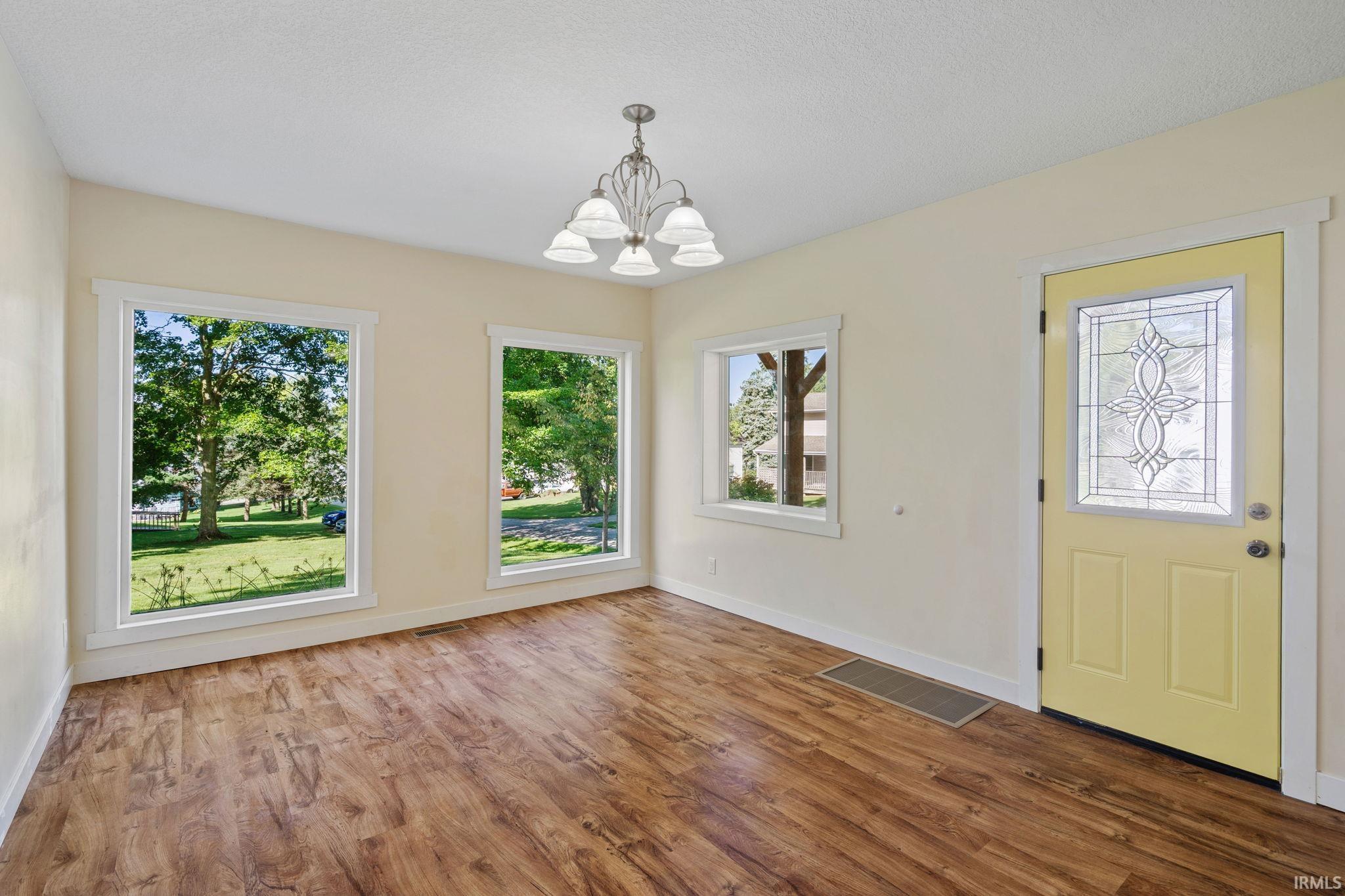 Photo 9 of 205 W Washington Street