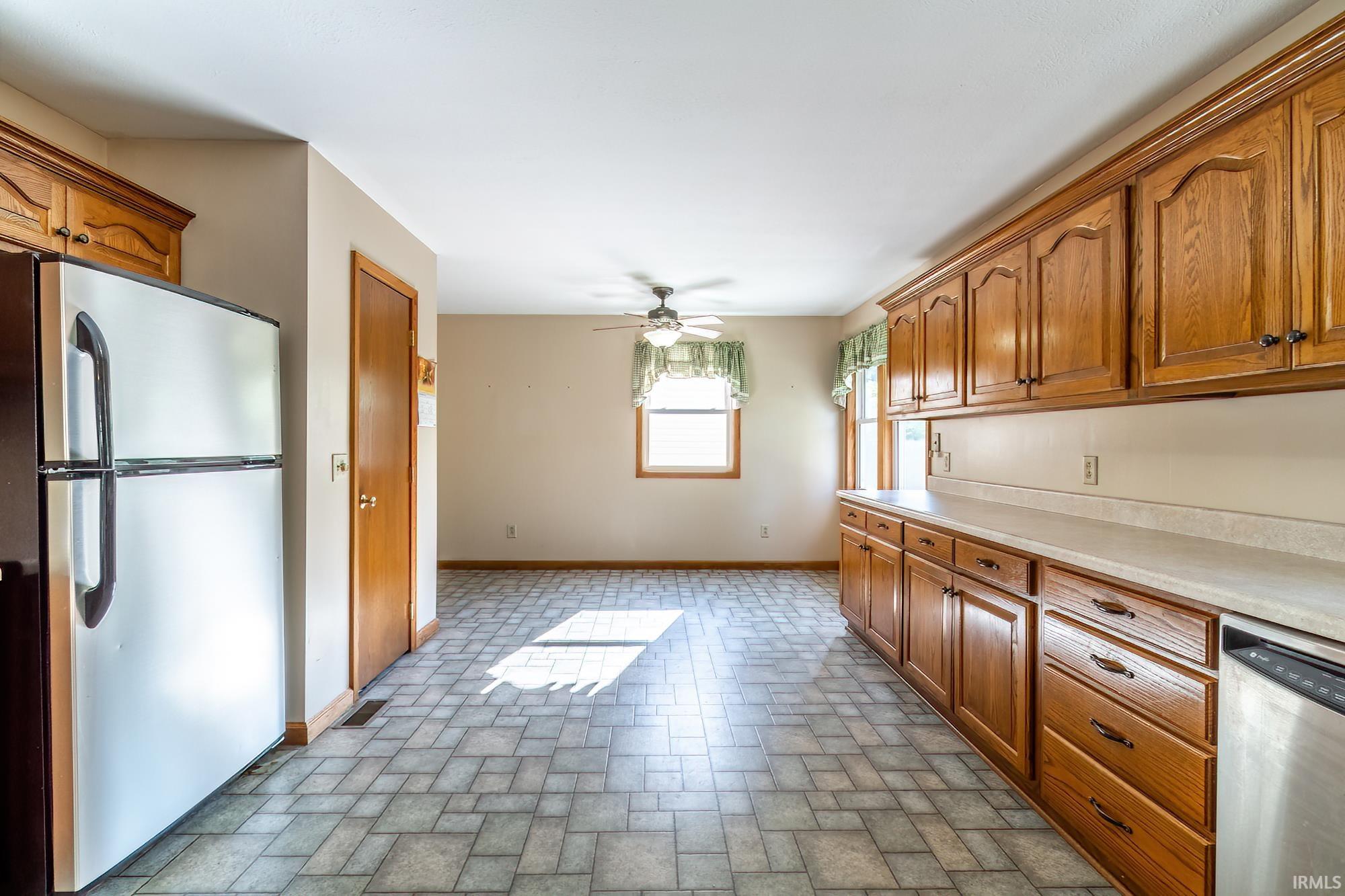 Photo 17 of 9540 E 500 S Road