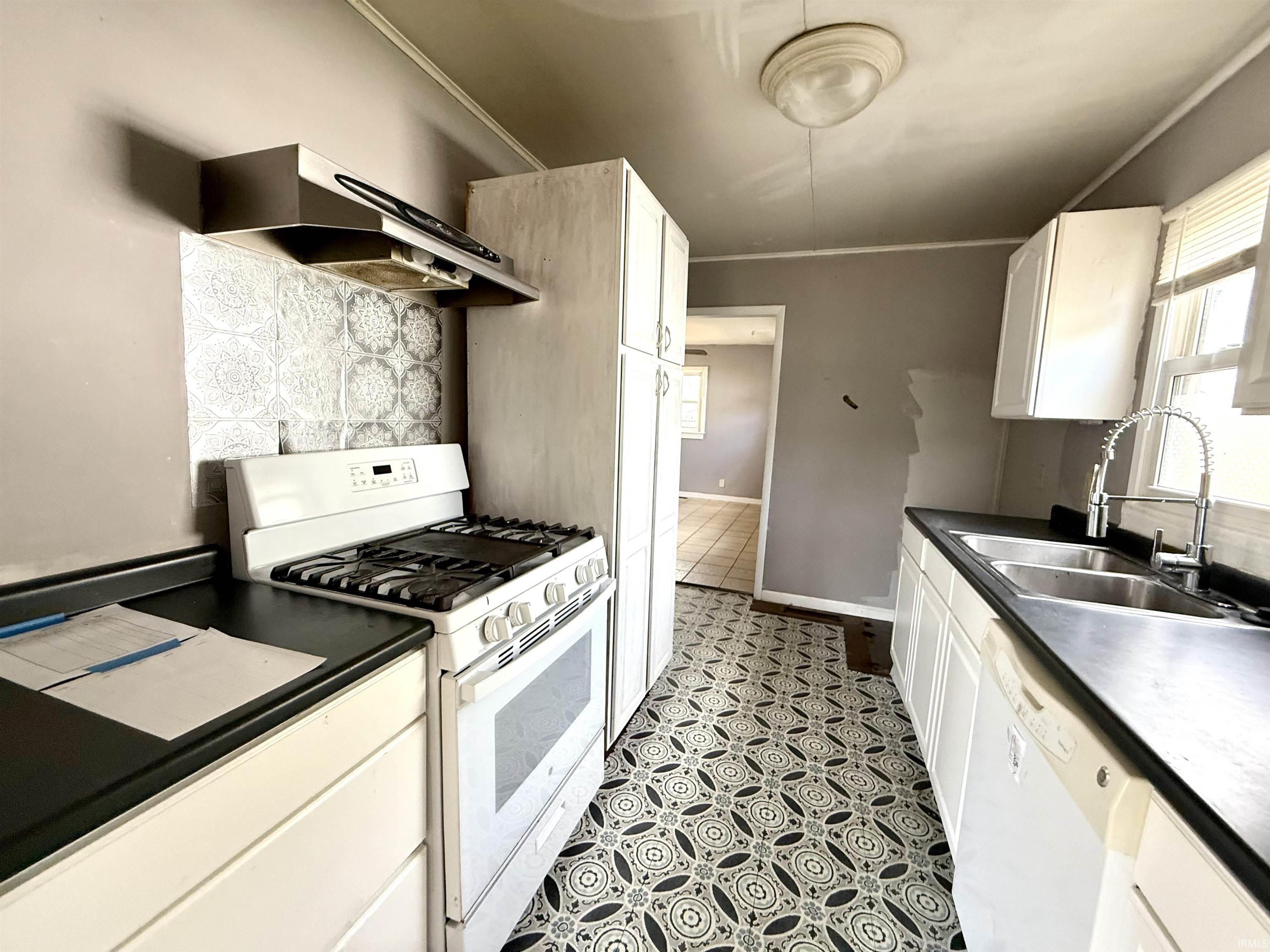 Homes for sale in Lafayette, IN | 2716 Longlois Dr, Lafayette, IN 47904 | MLS# 202536257