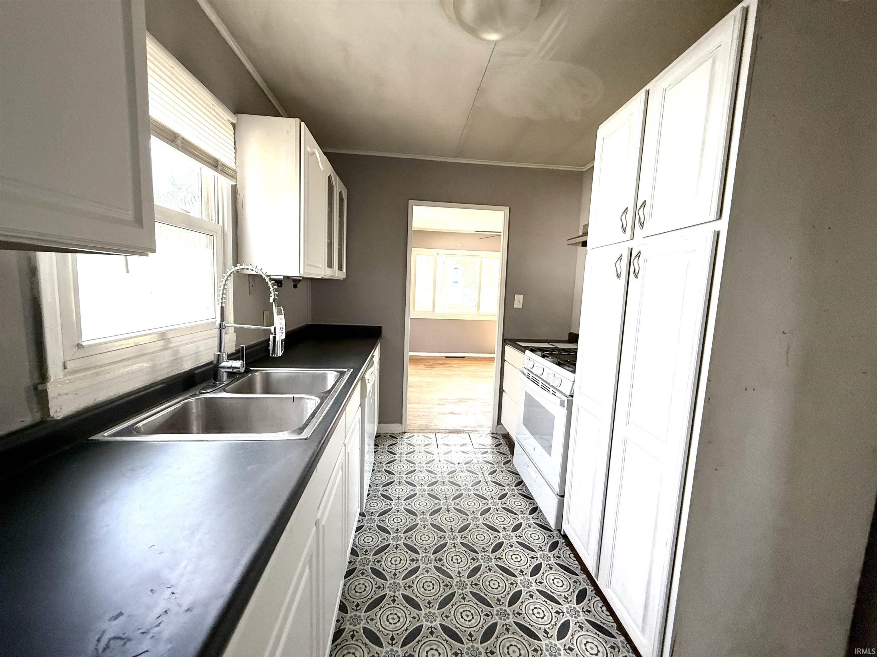 Homes for sale in Lafayette, IN | 2716 Longlois Dr, Lafayette, IN 47904 | MLS# 202536257