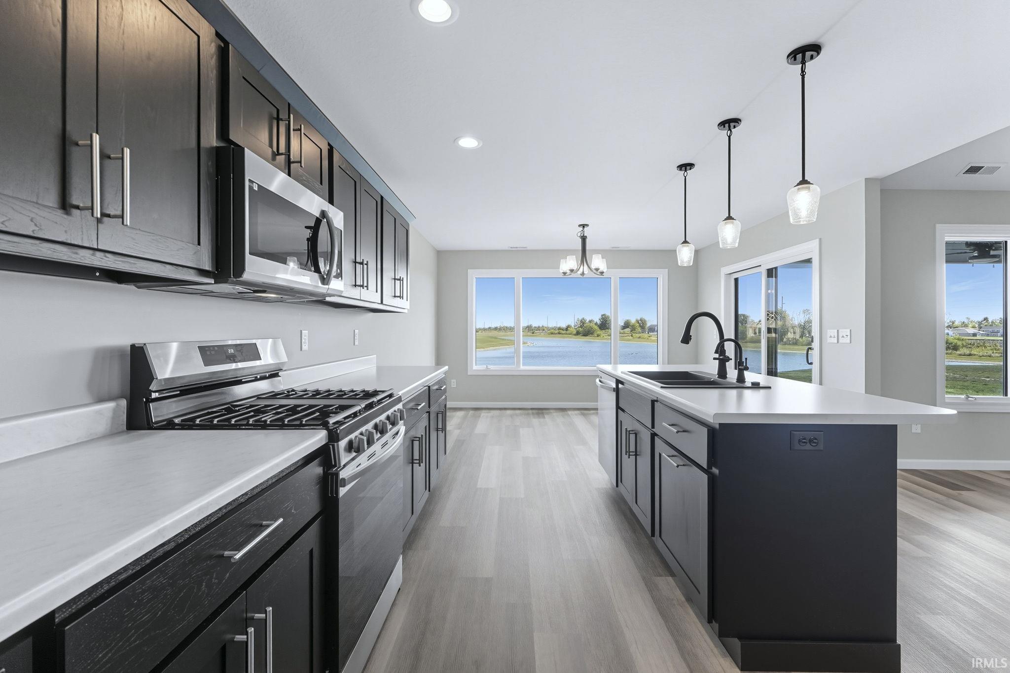 Photo 13 of 840 Zenos Boulevard