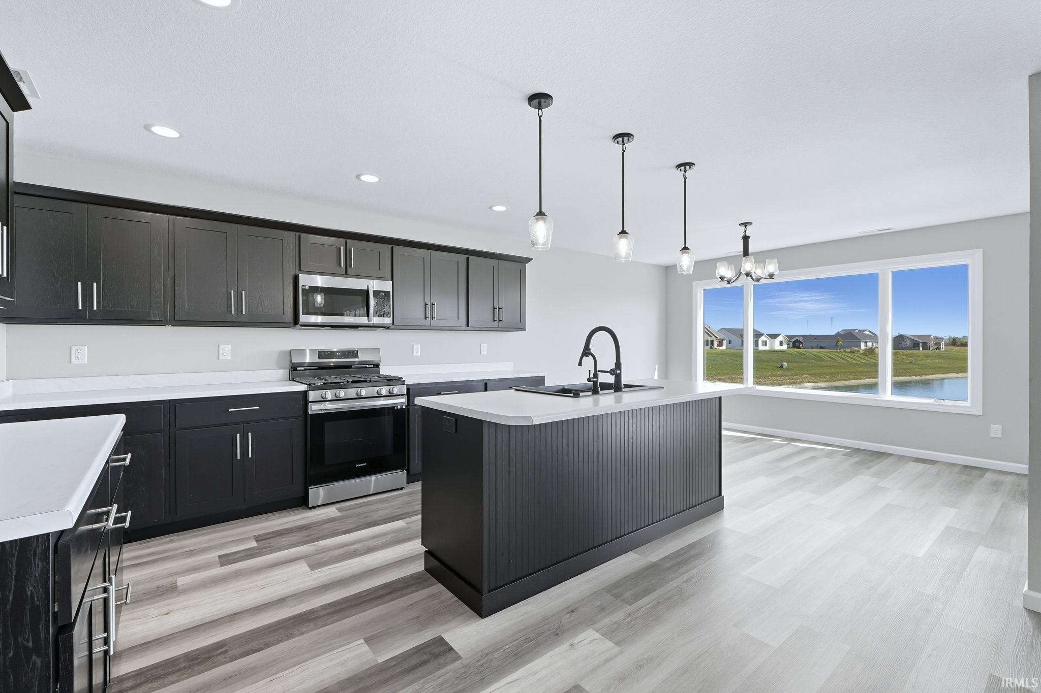 Photo 18 of 840 Zenos Boulevard