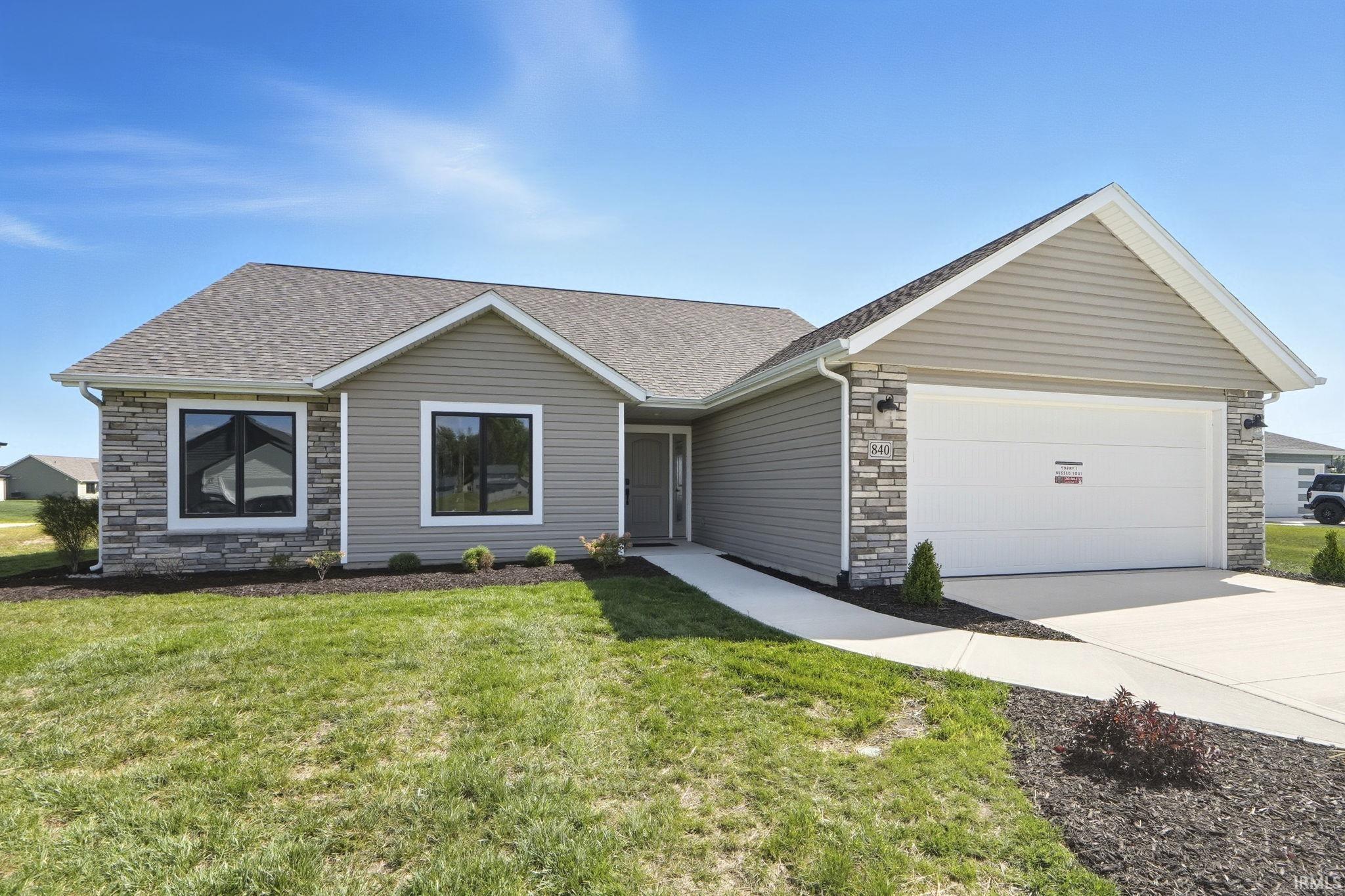 Photo 2 of 840 Zenos Boulevard