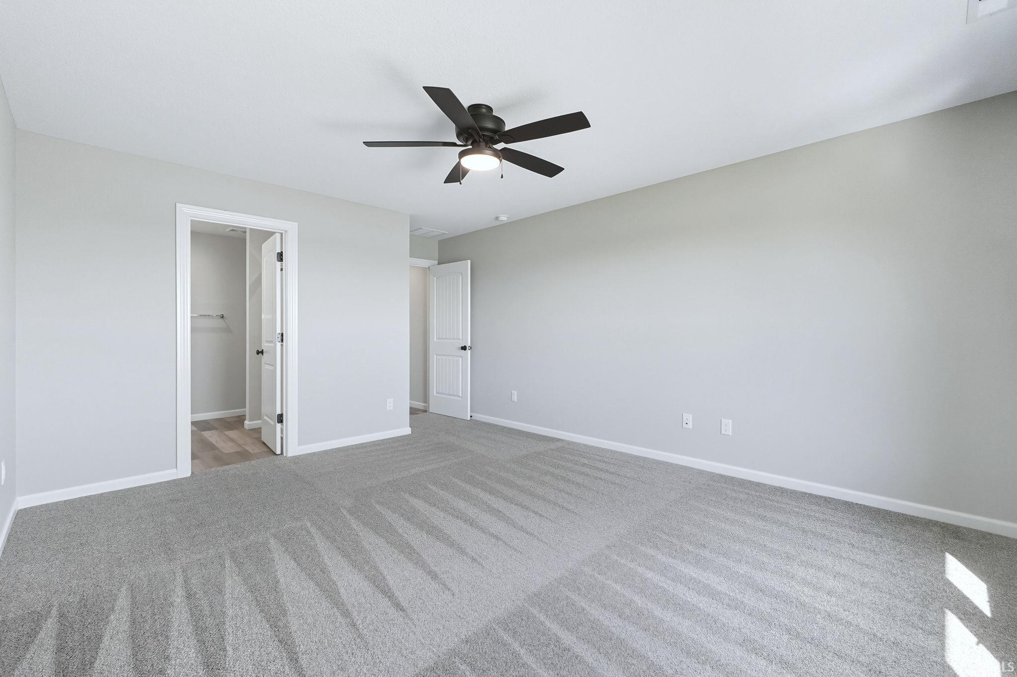 Photo 31 of 840 Zenos Boulevard