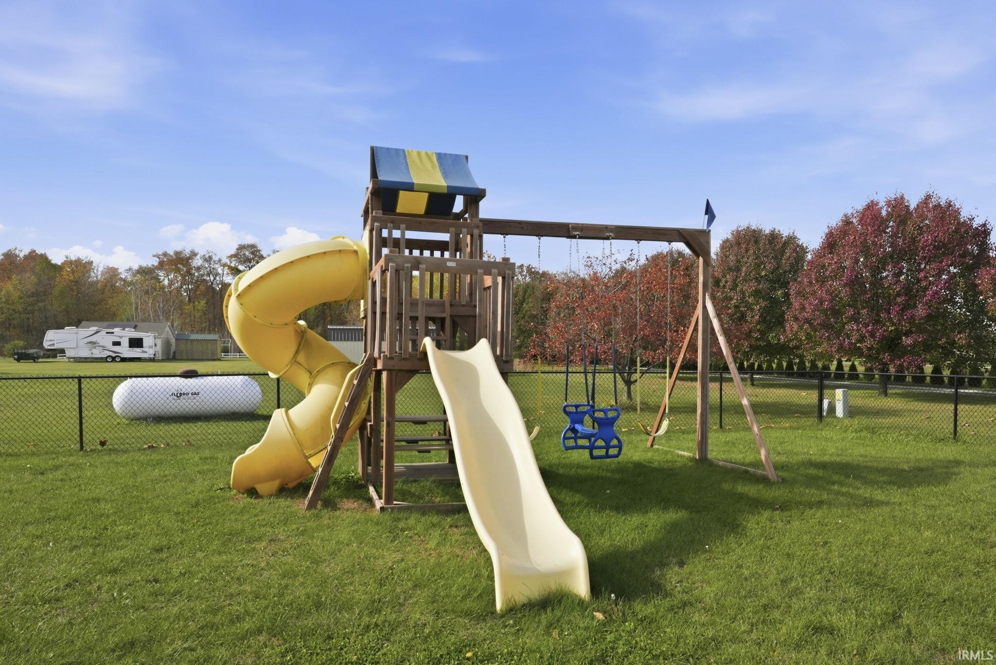 Photo 23 of 19515 Carter Lane