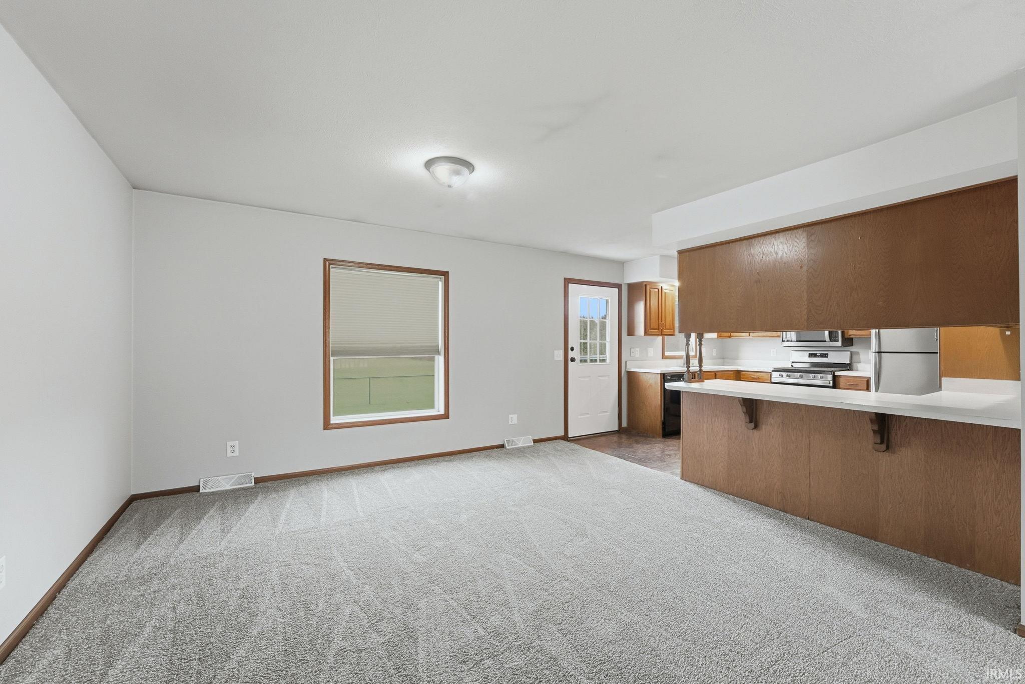 Photo 3 of 19515 Carter Lane