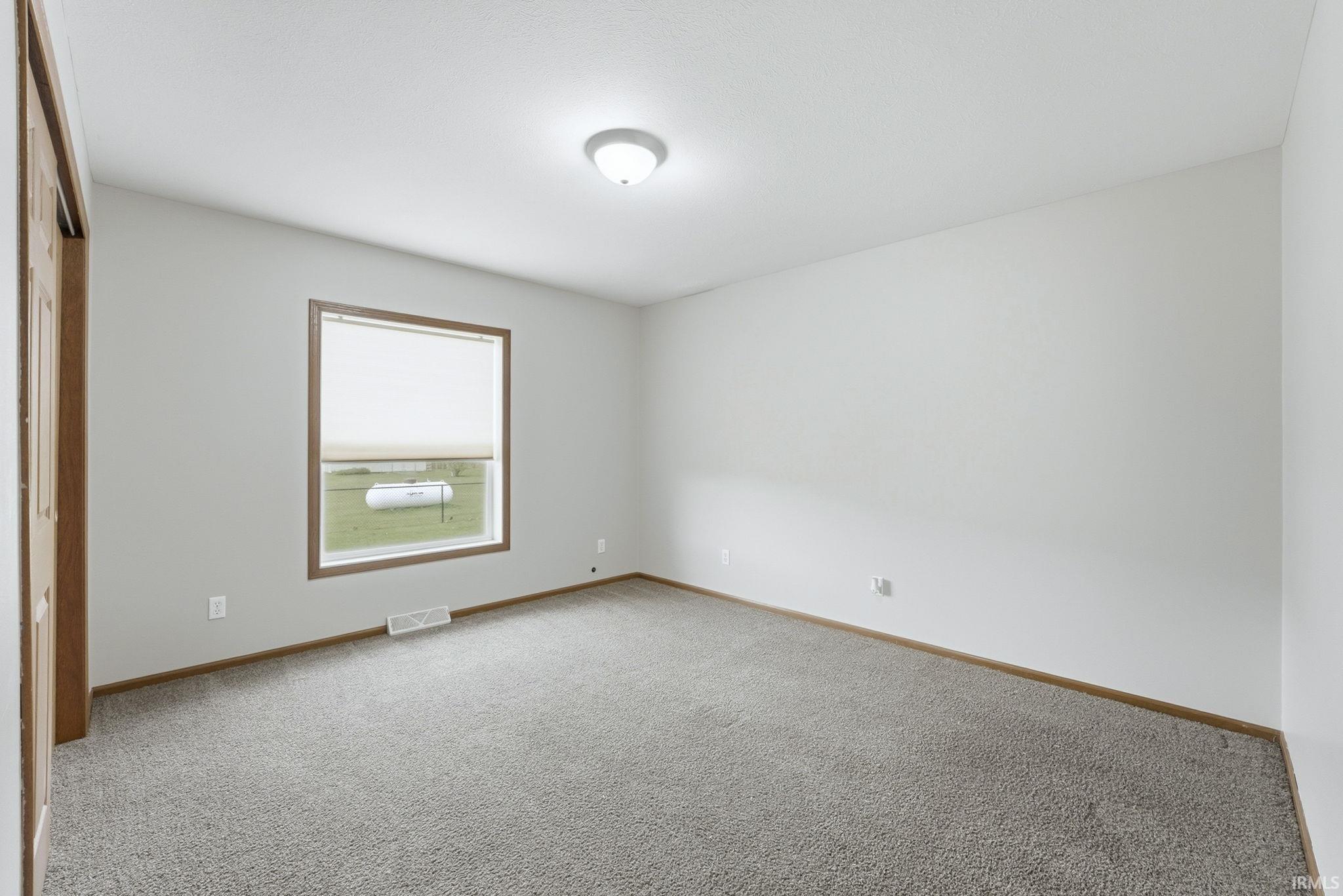 Photo 8 of 19515 Carter Lane