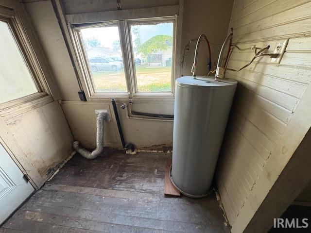 Homes for sale in Muncie, IN | 2316 S Walnut St, Muncie, IN 47302 | MLS# 202536435