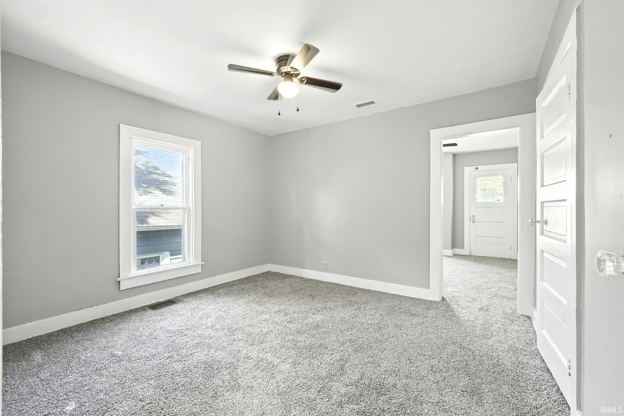 Photo 16 of 2109 Maumee Avenue