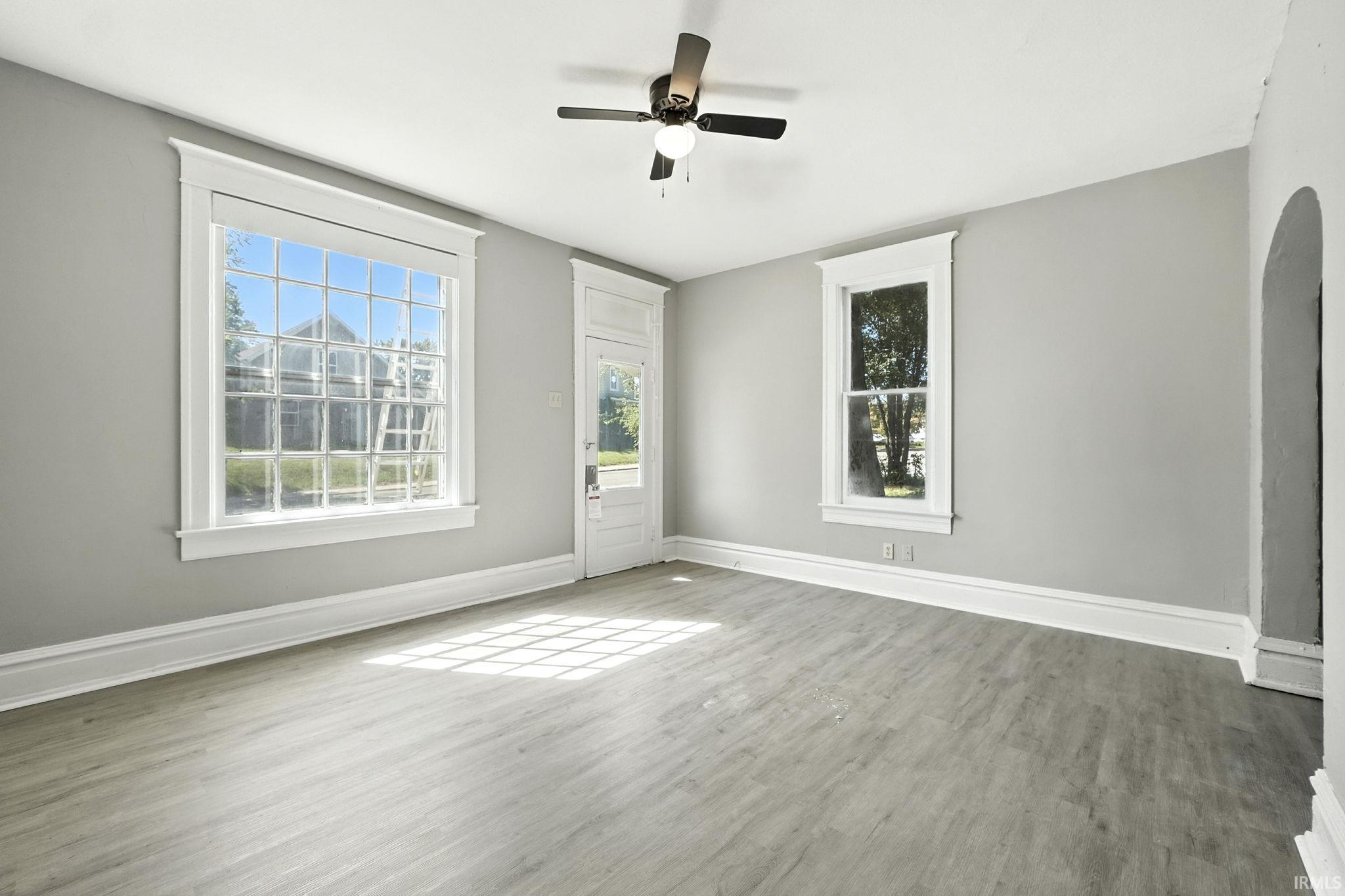 Photo 5 of 2109 Maumee Avenue