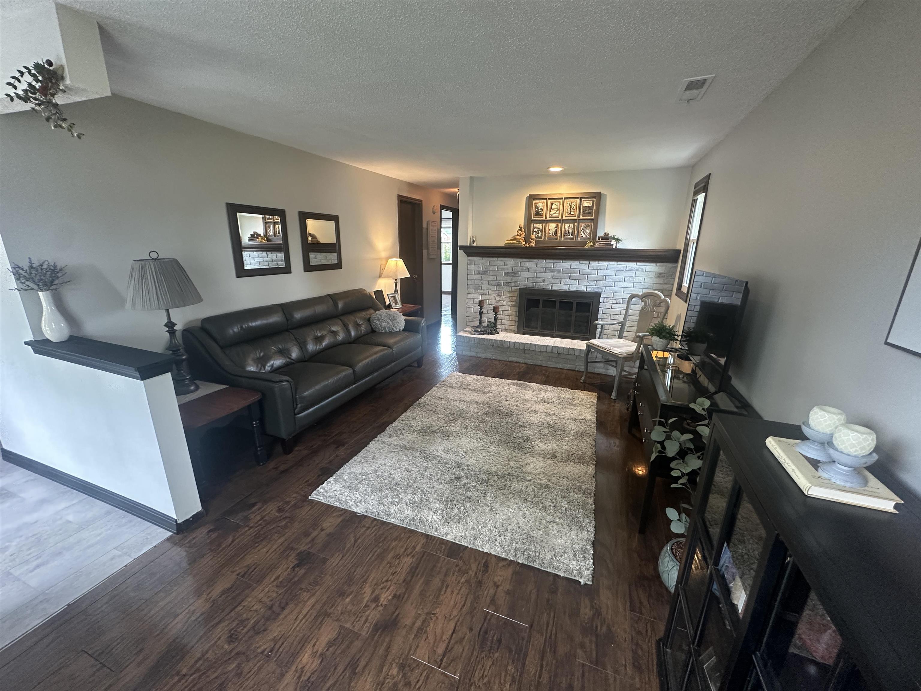 Photo 10 of 4111 Aspen Court