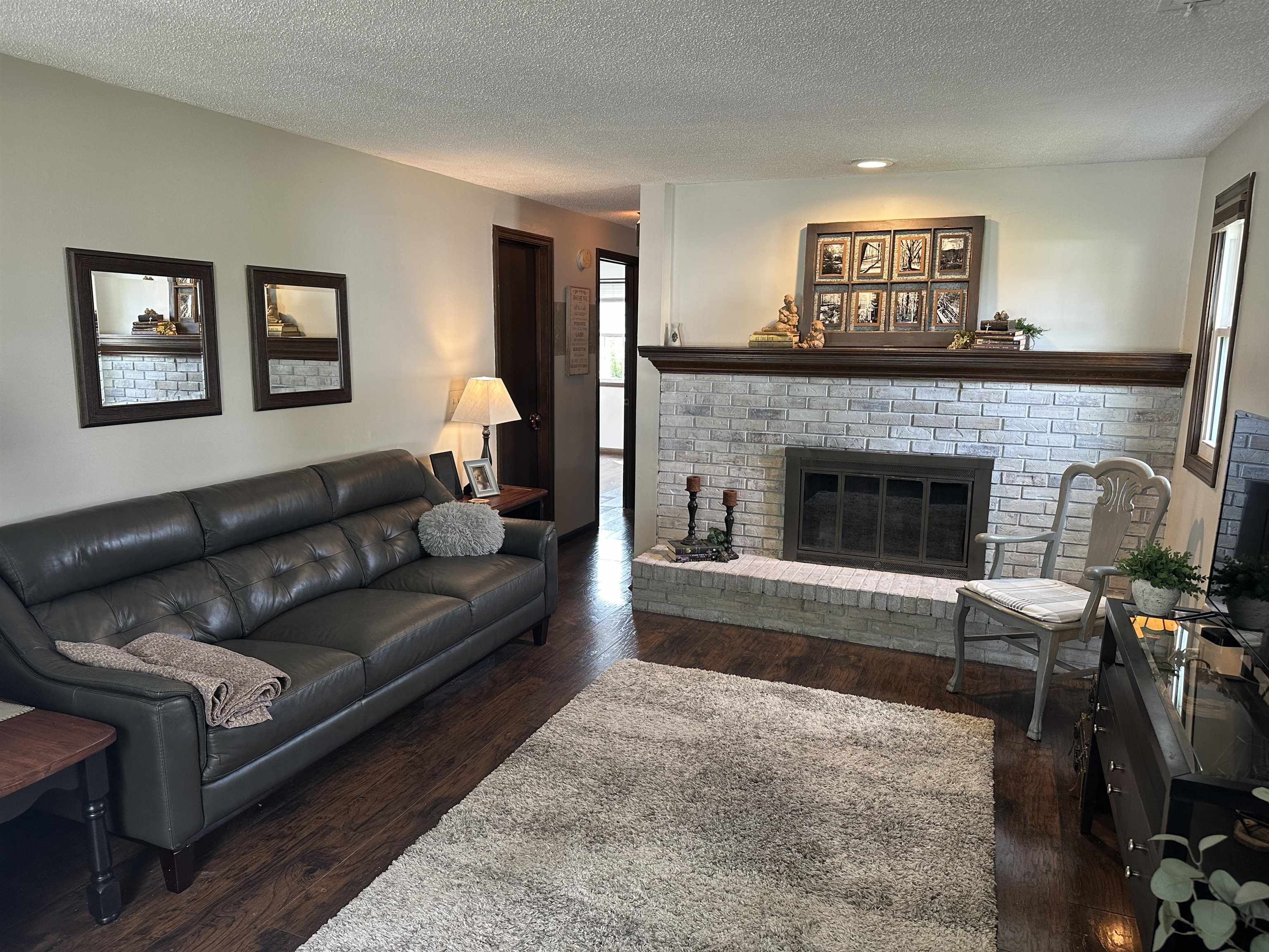 Photo 5 of 4111 Aspen Court