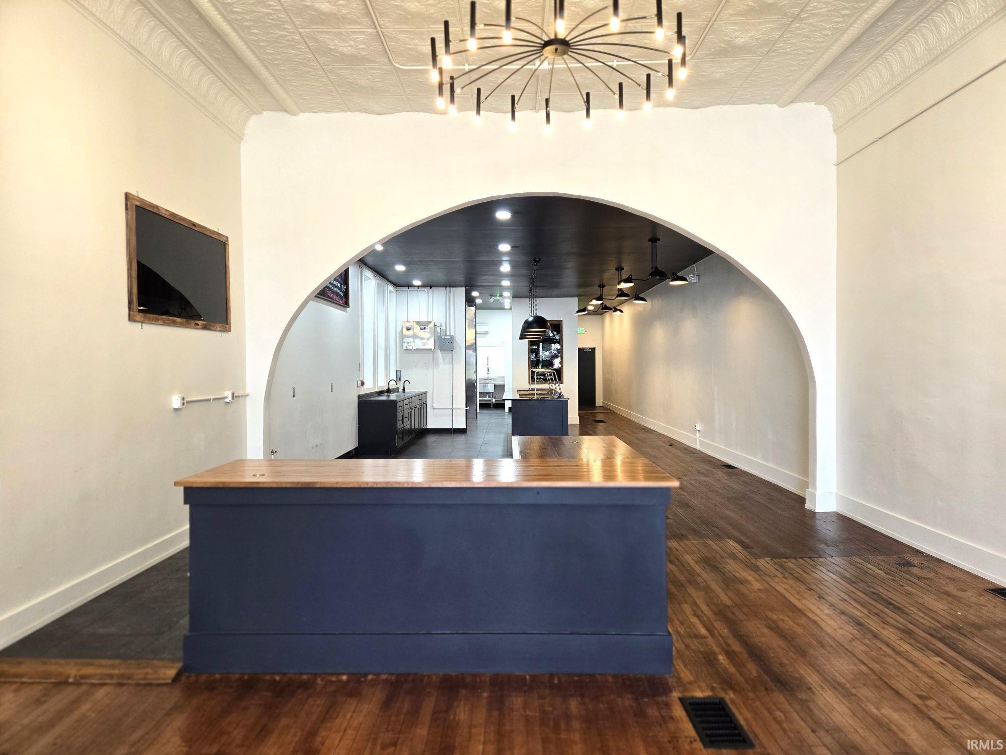 Photo 5 of 105 S Main Street