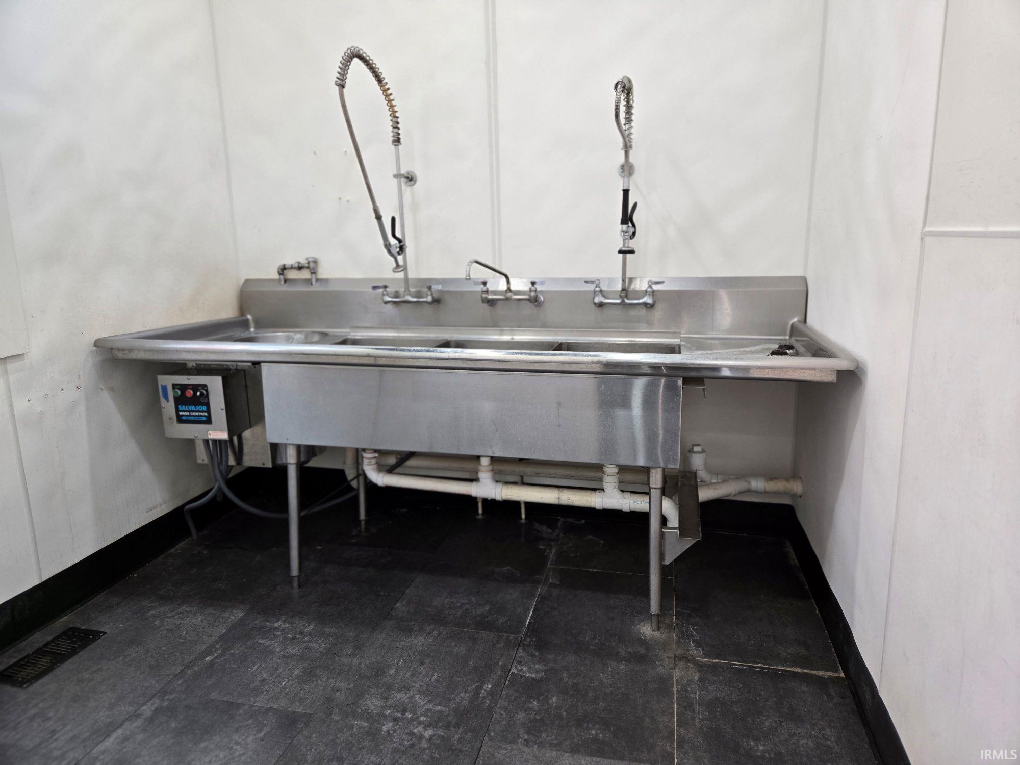 Photo 7 of 105 S Main Street