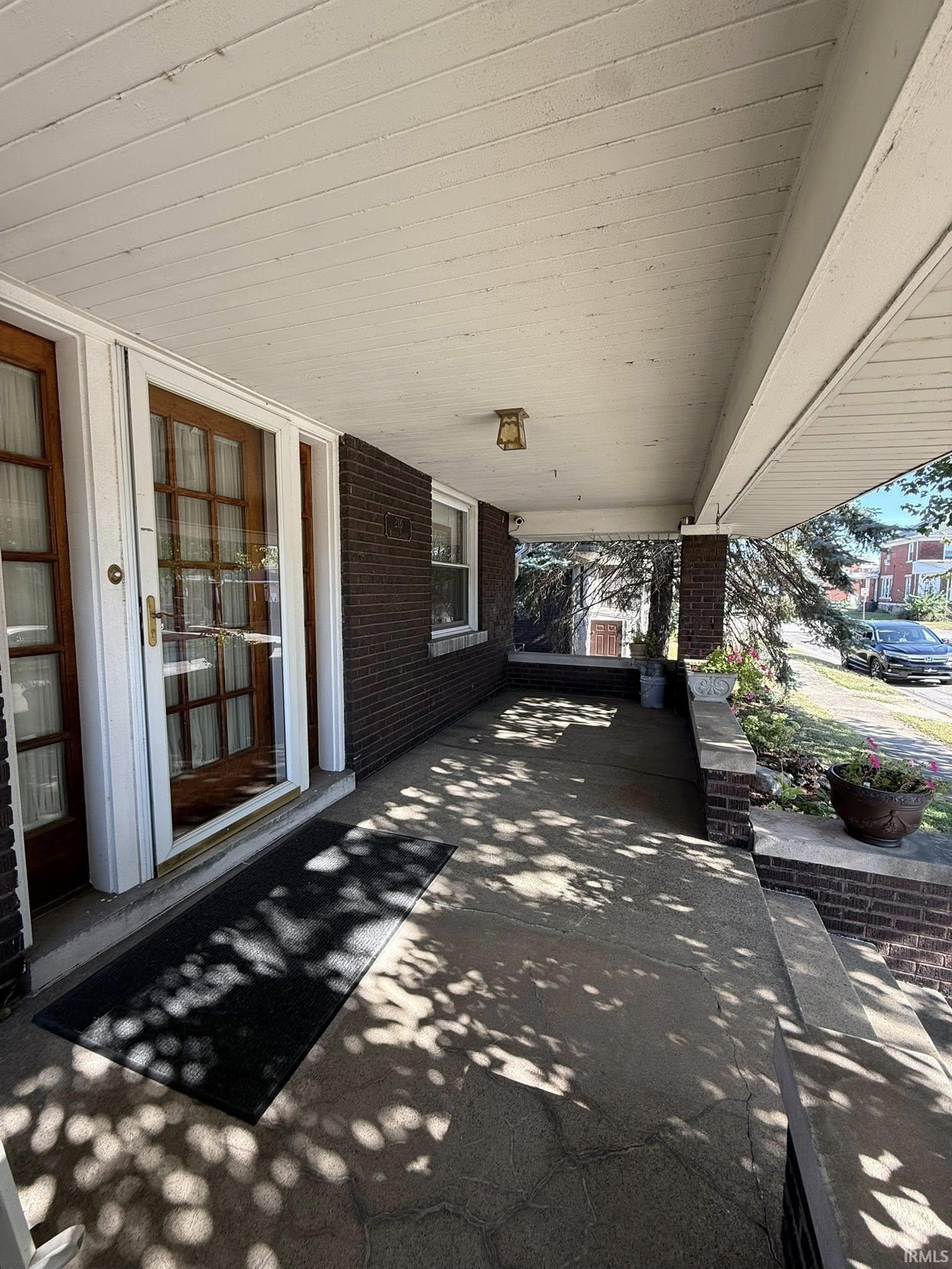 Homes for sale in Vincennes, IN | 216 Buntin St, Vincennes, IN 47591 | MLS# 202536593