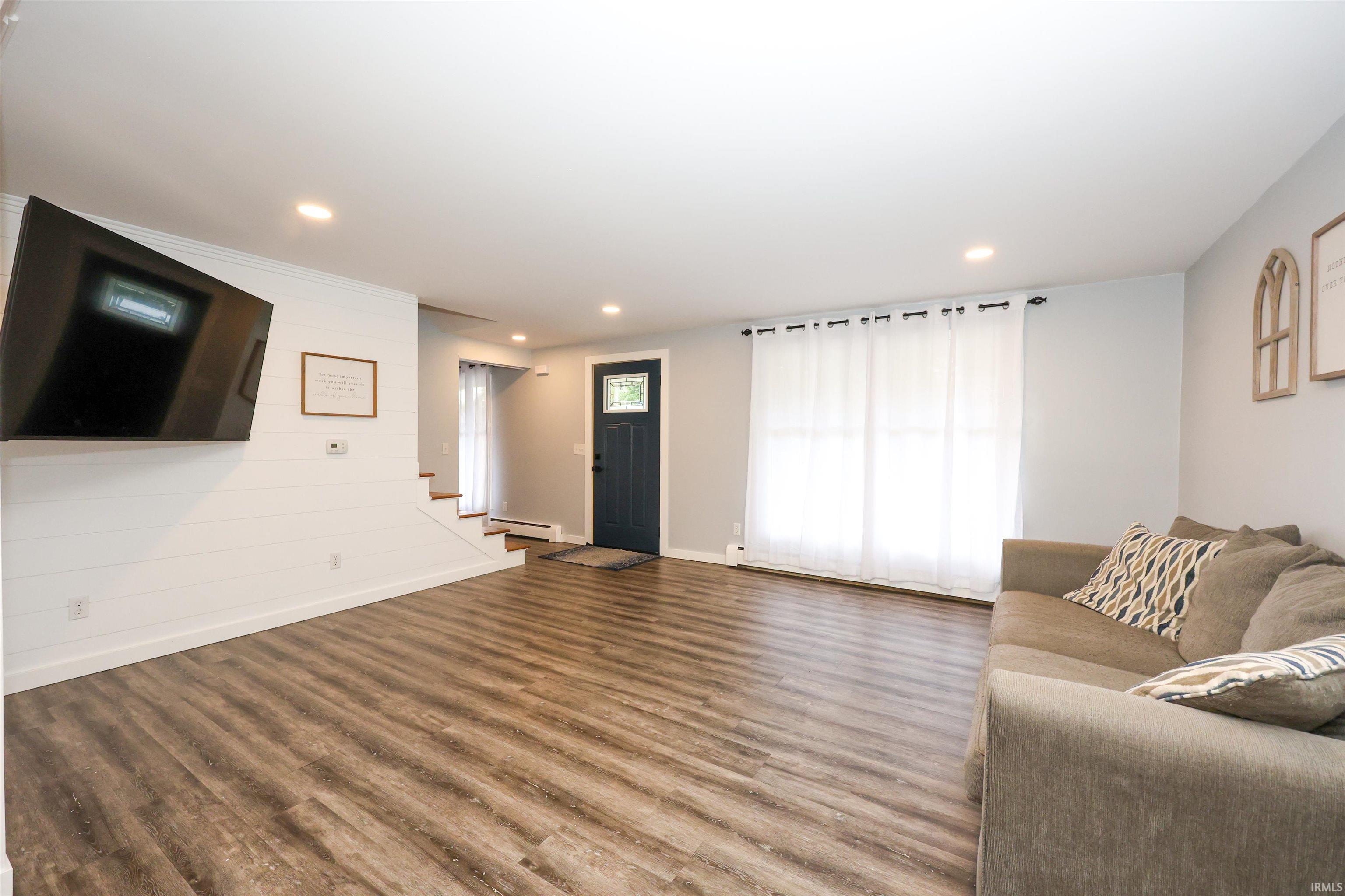 Photo 3 of 7007 Forestwood Drive