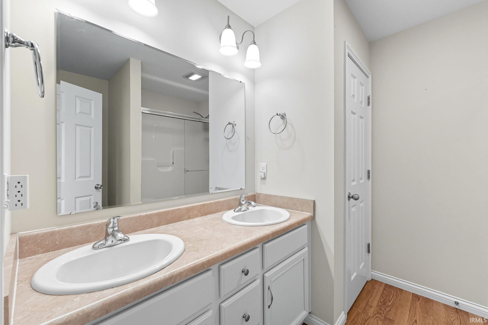 Photo 26 of 10302 Greenwood lakes Drive