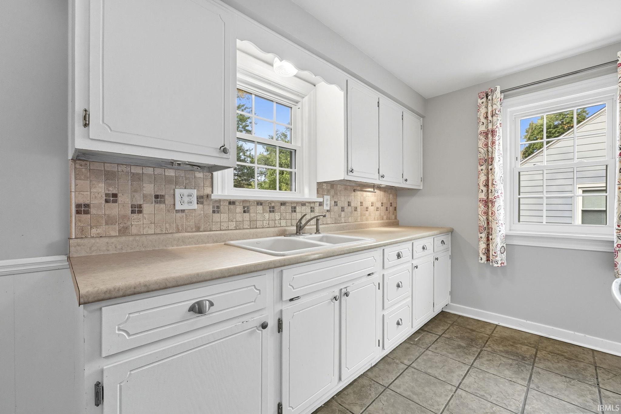 Photo 15 of 4716 Ridgelane Drive