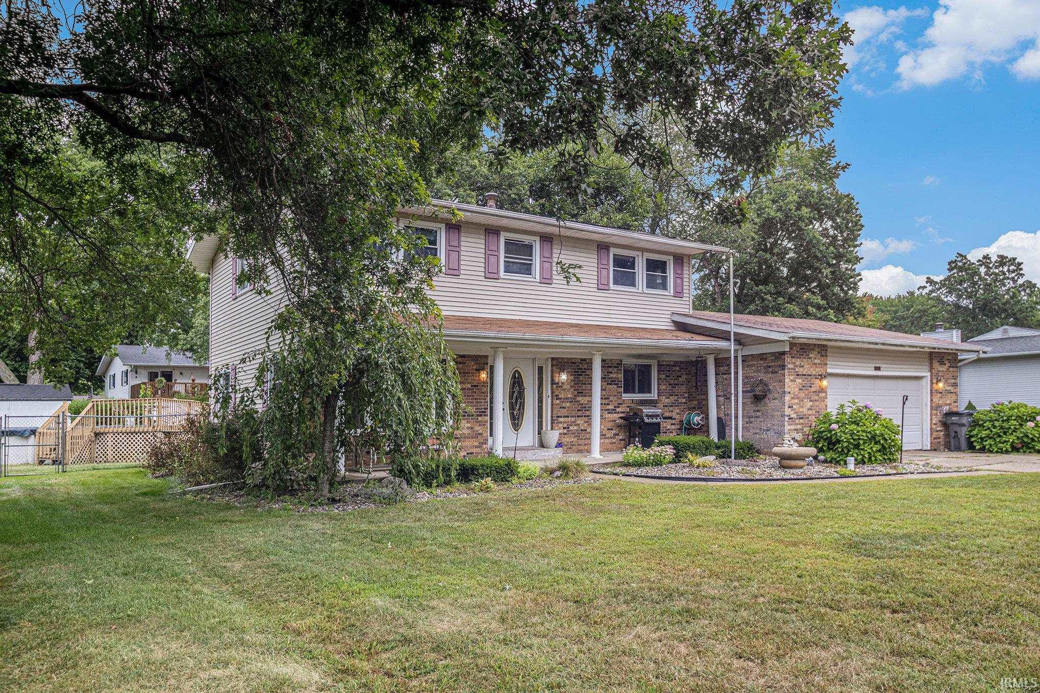 Homes for sale in Elkhart, IN | 26851 Sturdy Oak Dr, Elkhart, IN 46514 | MLS# 202536742