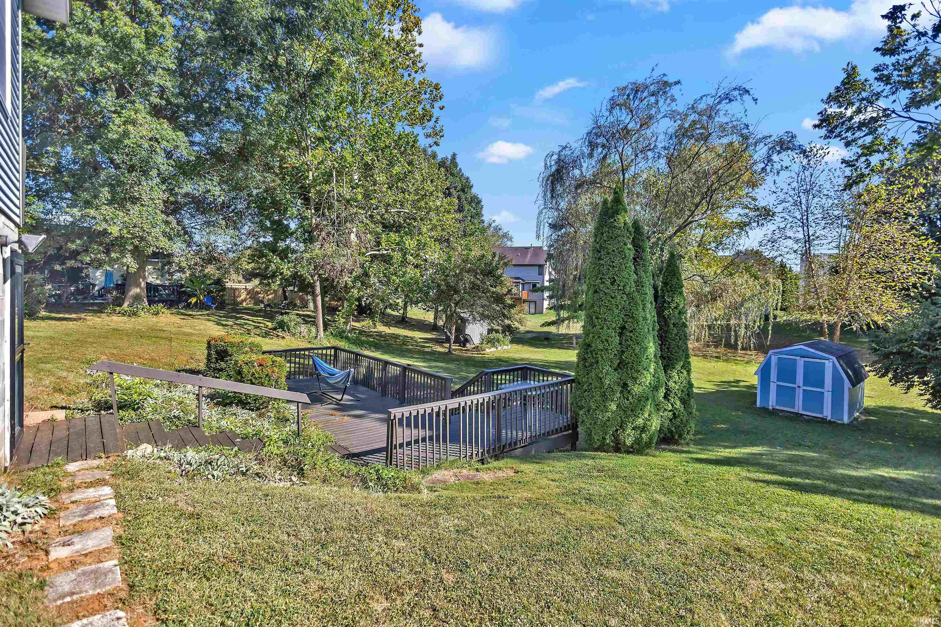 Homes for sale in Bloomington, IN | 709 W Hedgewood Dr, Bloomington, IN 47403 | MLS# 202536817