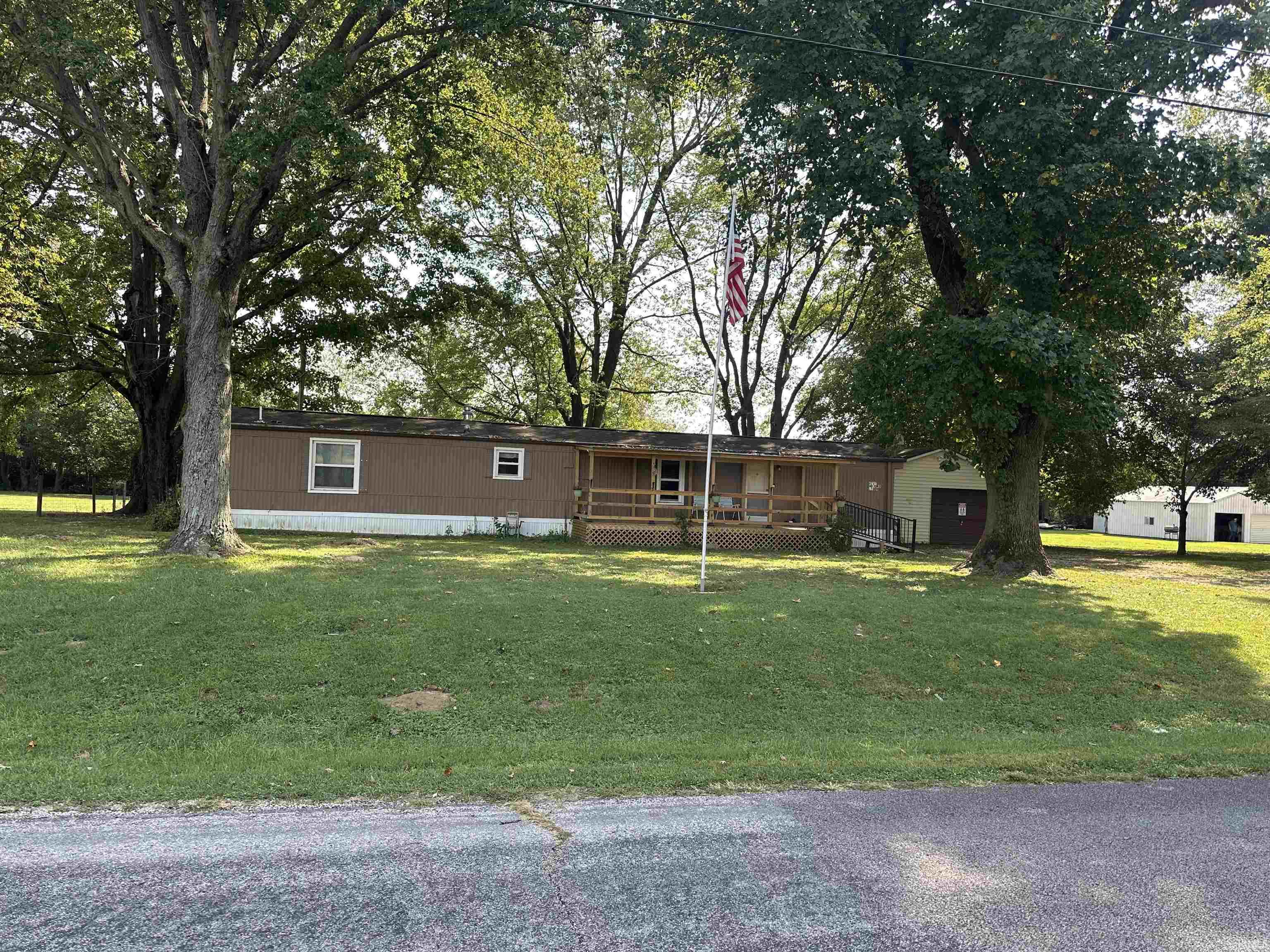 Homes for sale in Richland, IN | 8727 W County Road 150 N, Richland, IN 47634 | MLS# 202536824