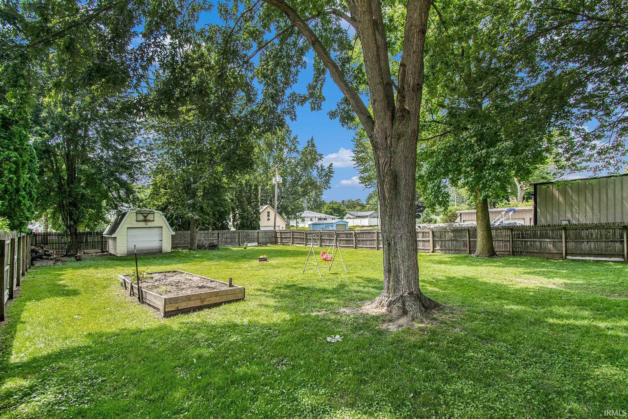 Photo 25 of 317 E Waterford Street