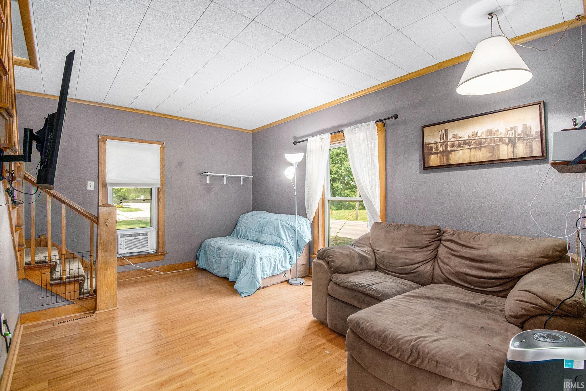 Photo 5 of 317 E Waterford Street