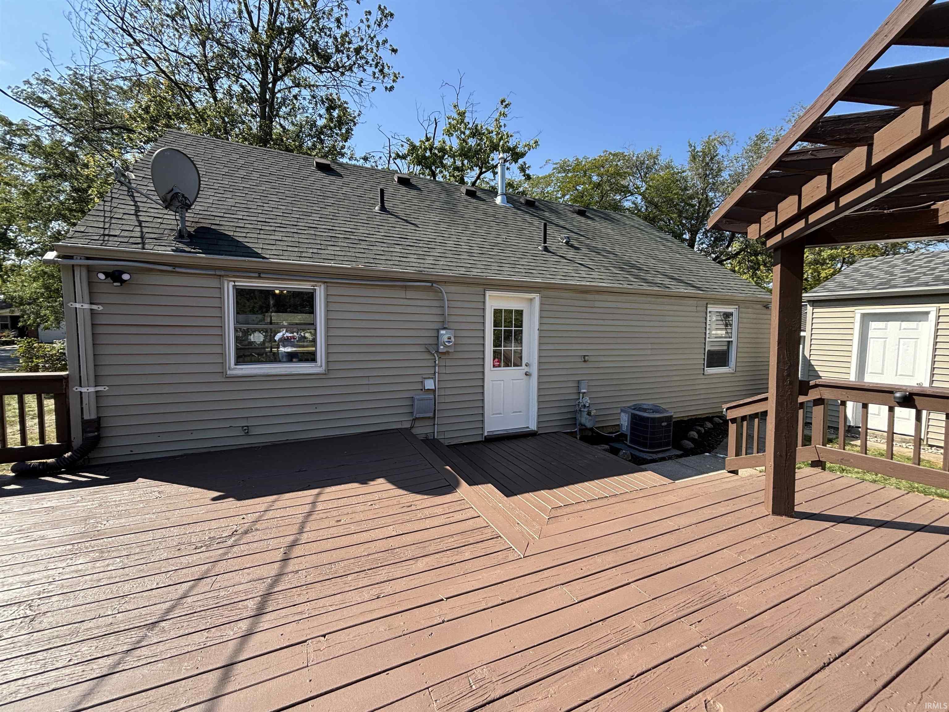 Photo 18 of 13542 Fairview Drive