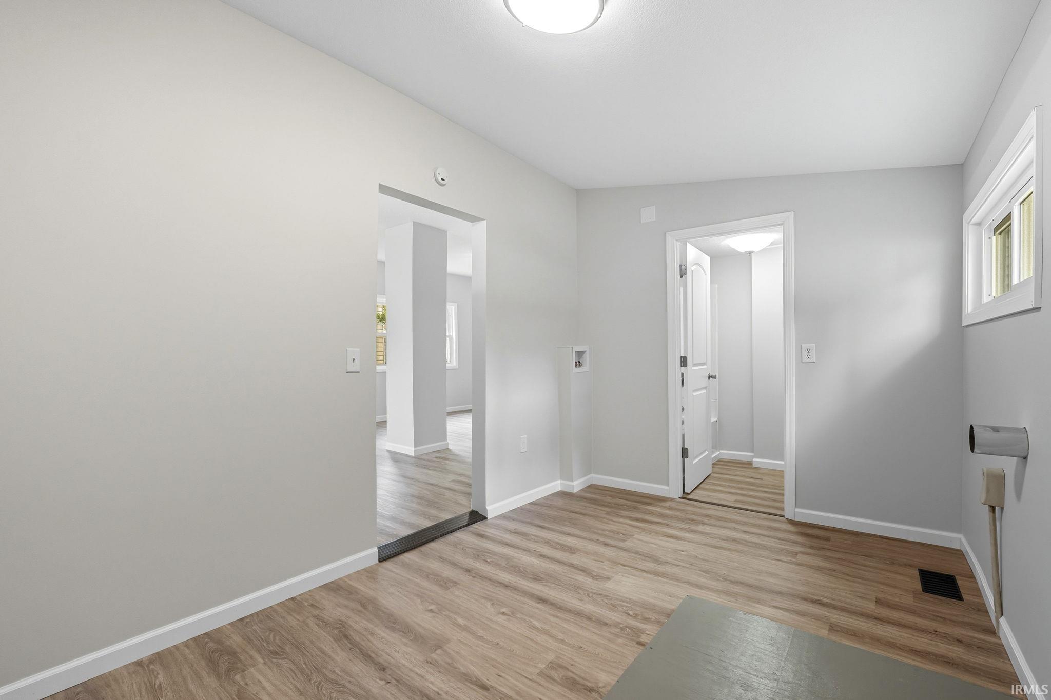 Photo 18 of 492 W Maple Street