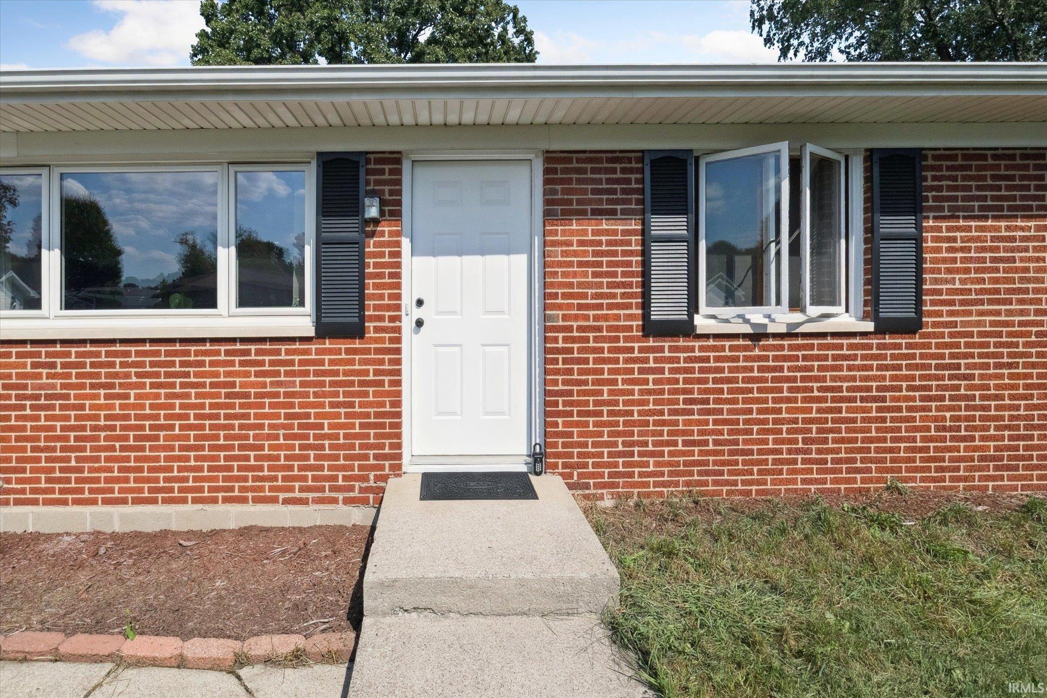 Homes for sale in Granger, IN | 51918 Candy Ln, Granger, IN 46530 | MLS# 202537048