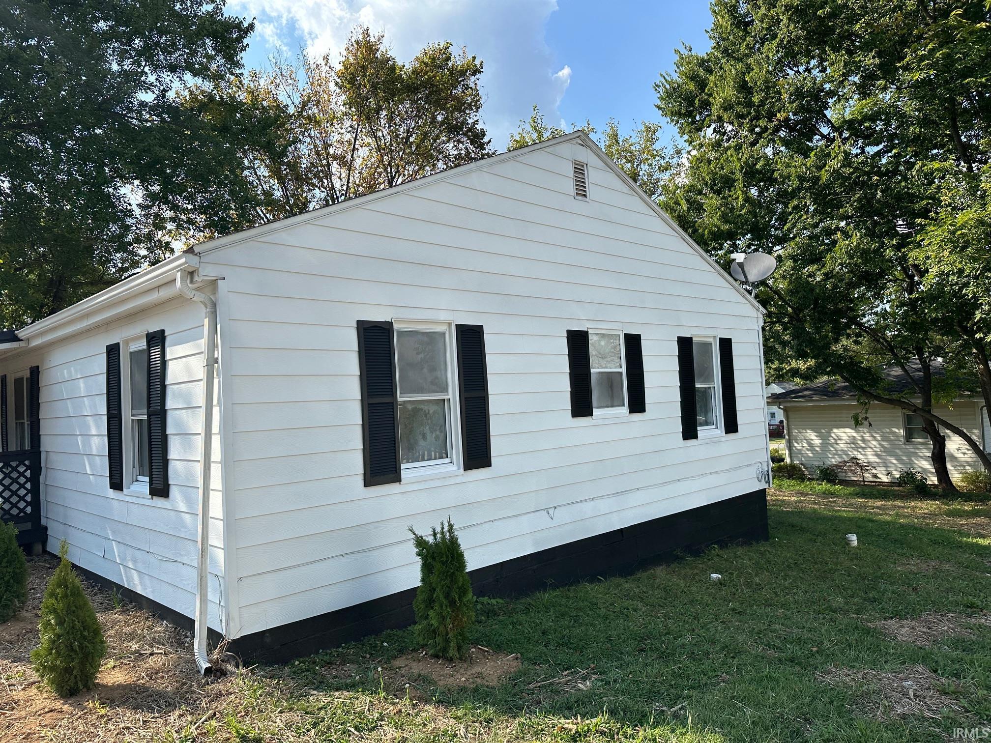 Homes for sale in Paoli, IN | 222 Monon Dr, Paoli, IN 47454 | MLS# 202537053