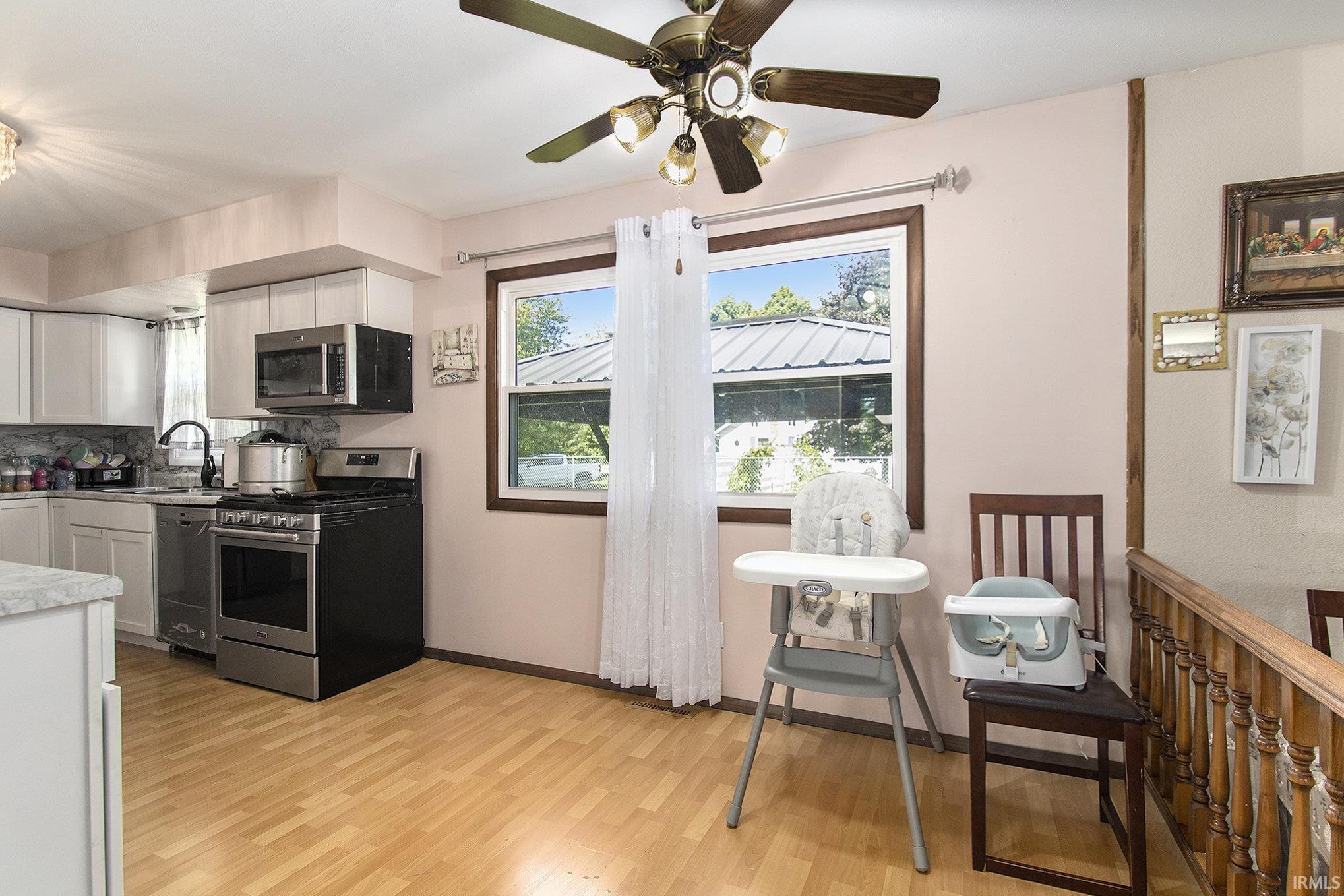 Photo 3 of 22979 Elm Drive