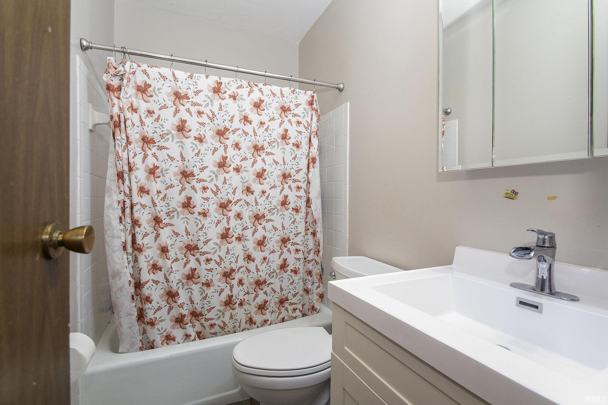 Photo 7 of 22979 Elm Drive