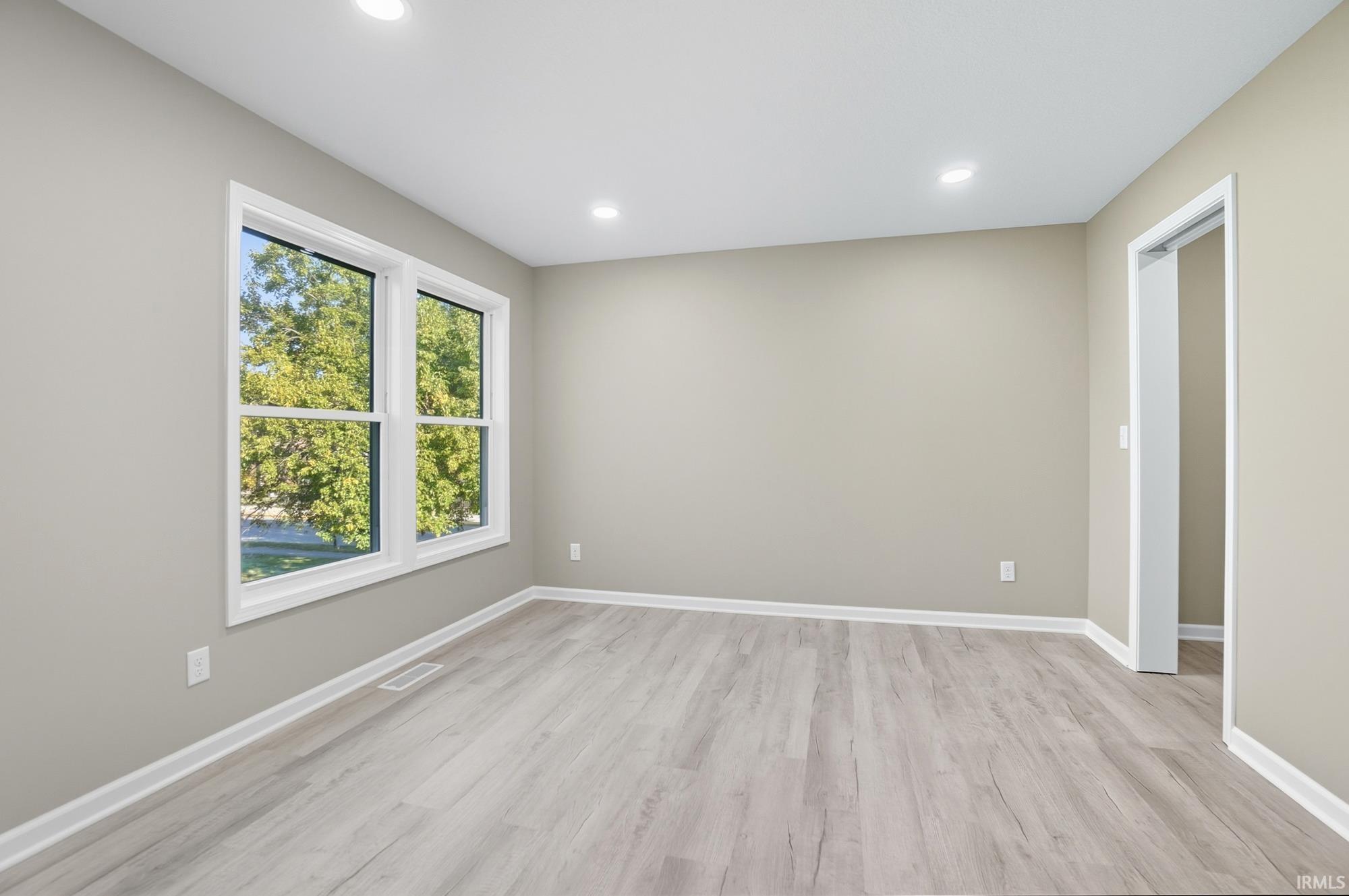 Photo 17 of 2906 Smith Street