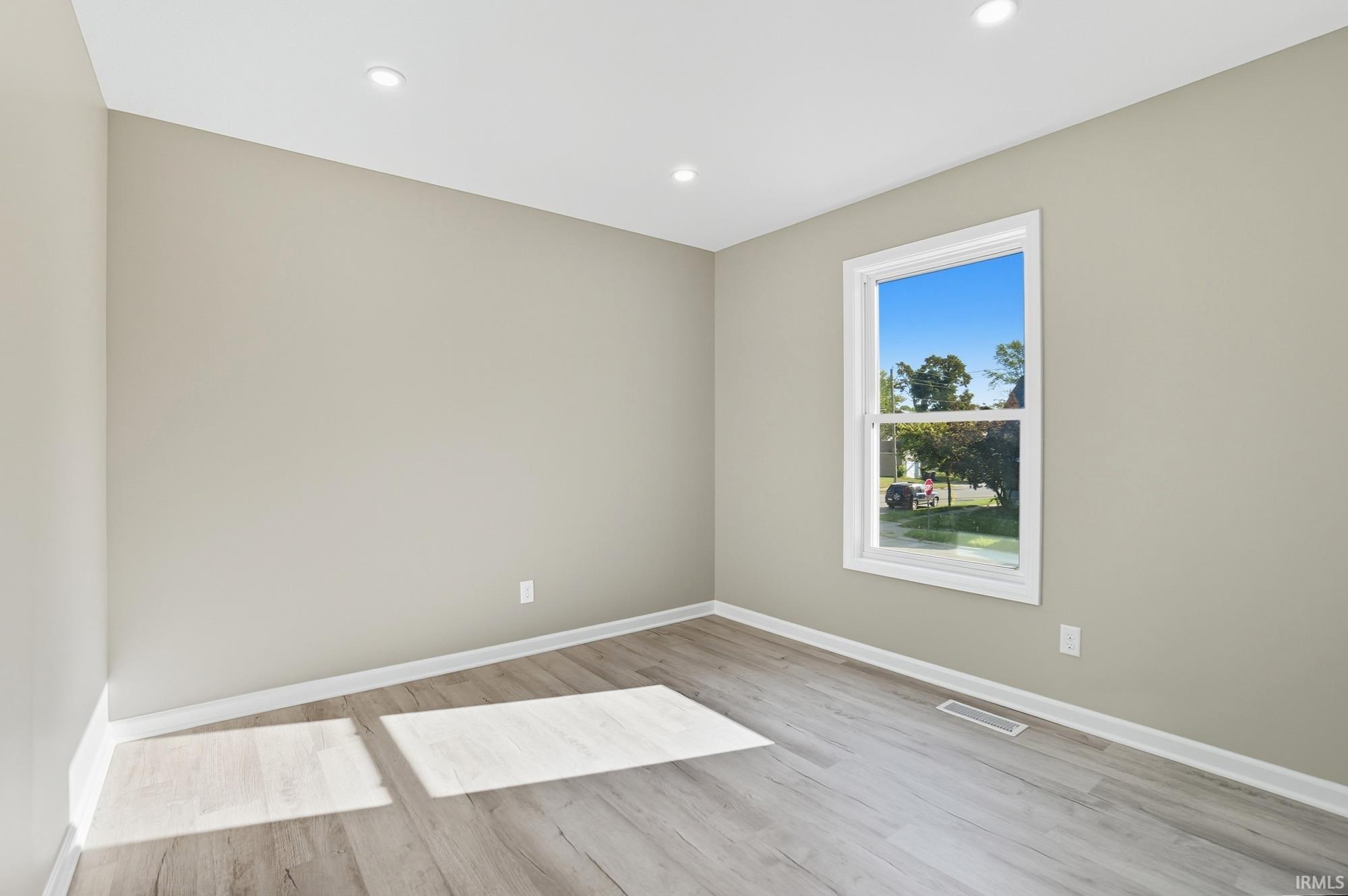 Photo 25 of 2906 Smith Street