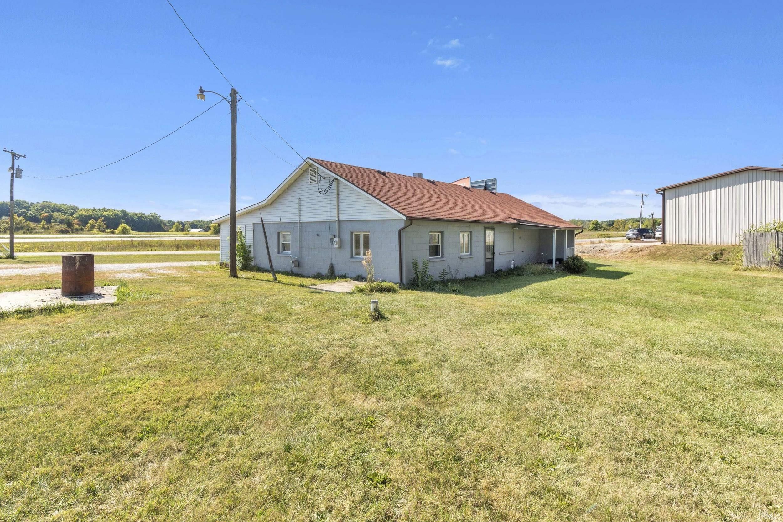 Photo 3 of 2808 N Old State Road 3