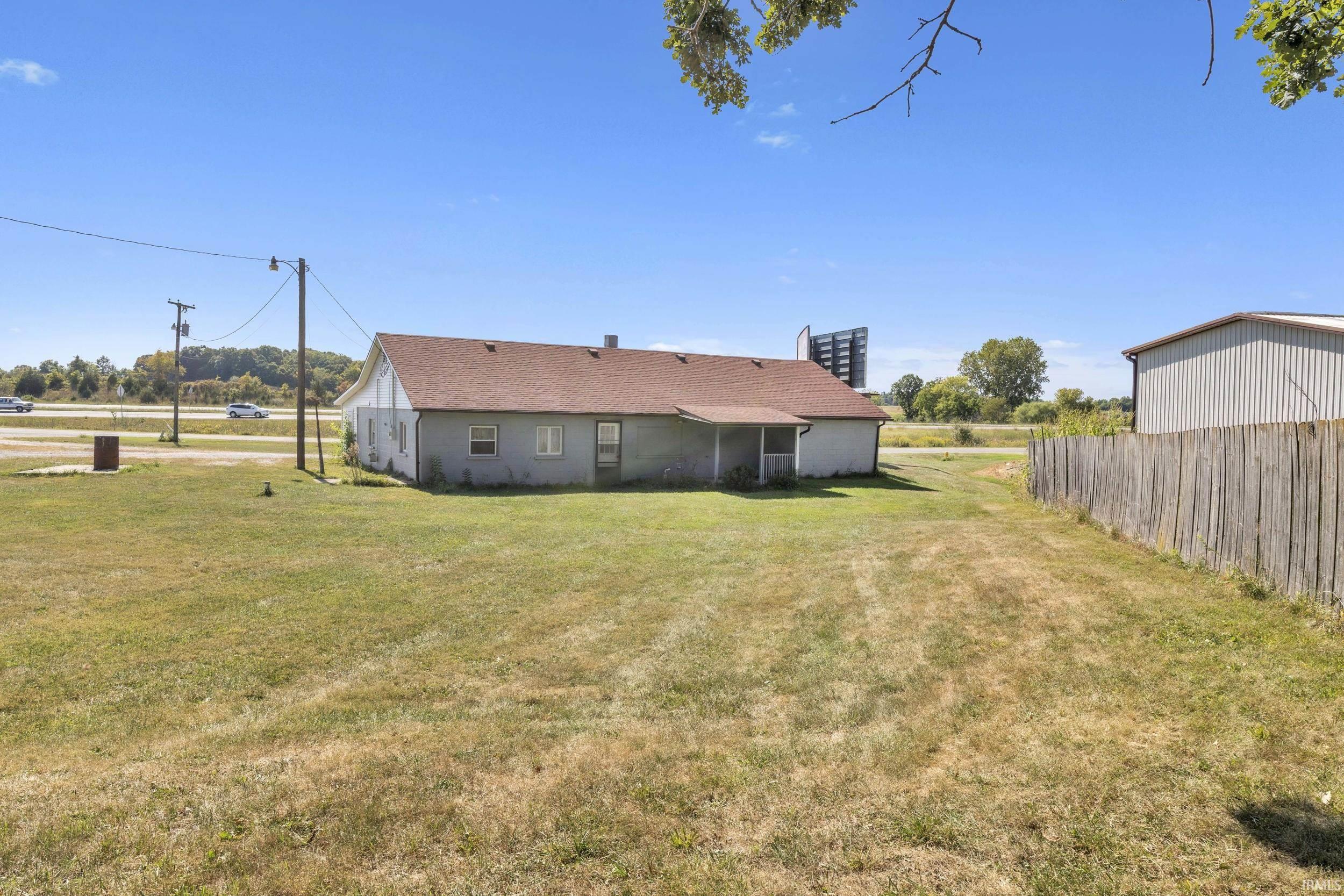 Photo 4 of 2808 N Old State Road 3