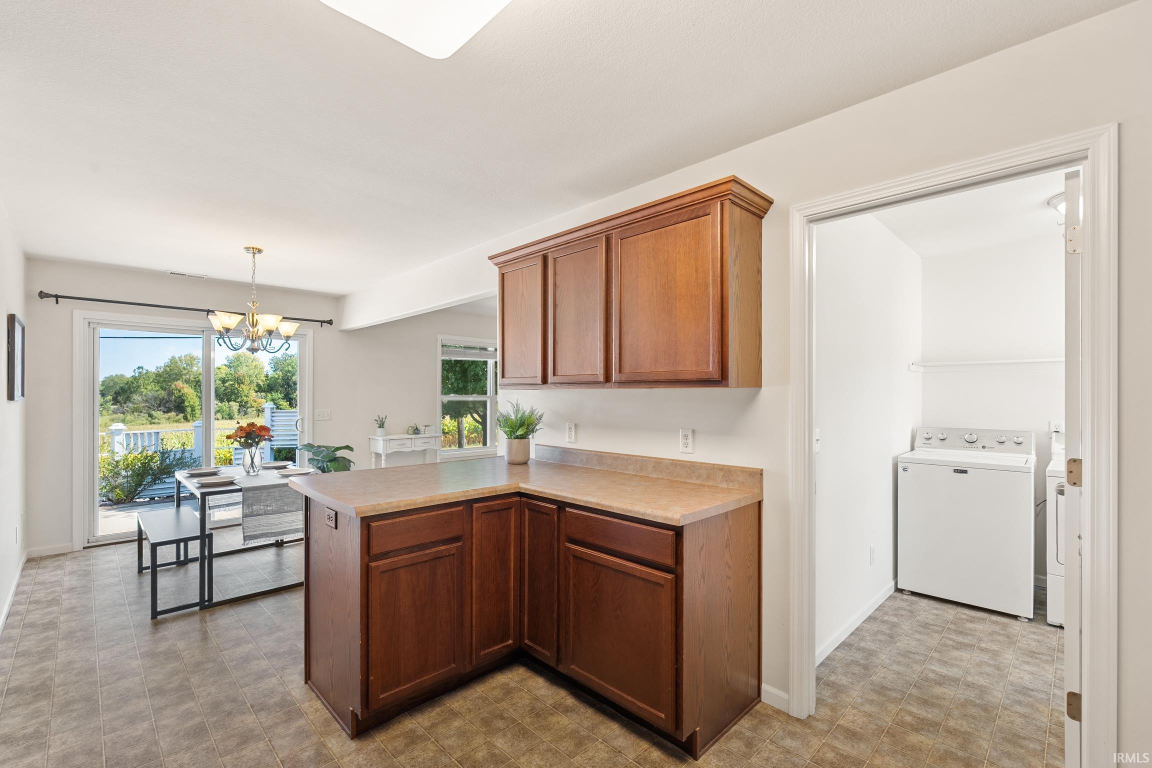 Photo 16 of 2027 Dausha Court