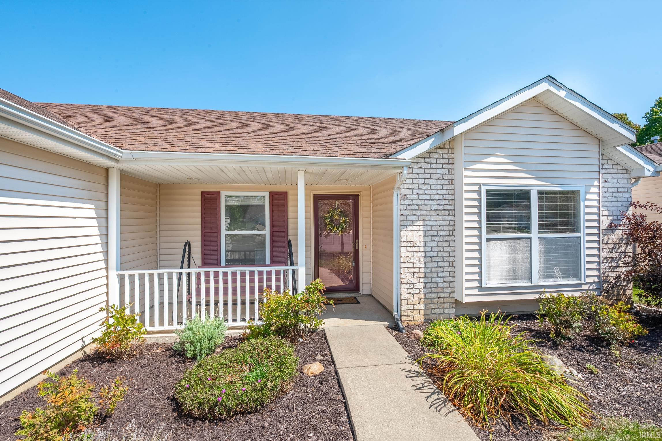 Photo 2 of 2027 Dausha Court