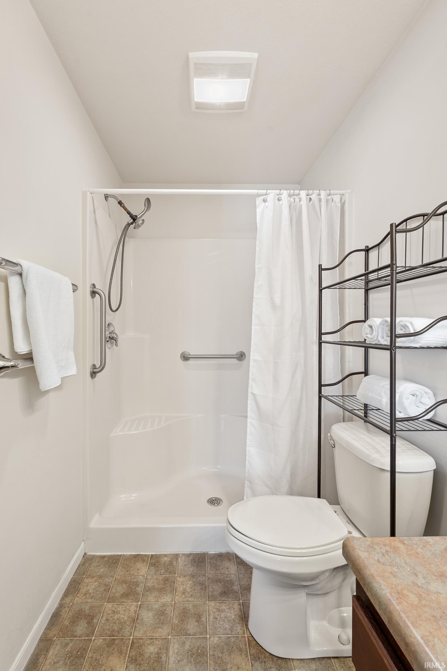 Photo 22 of 2027 Dausha Court