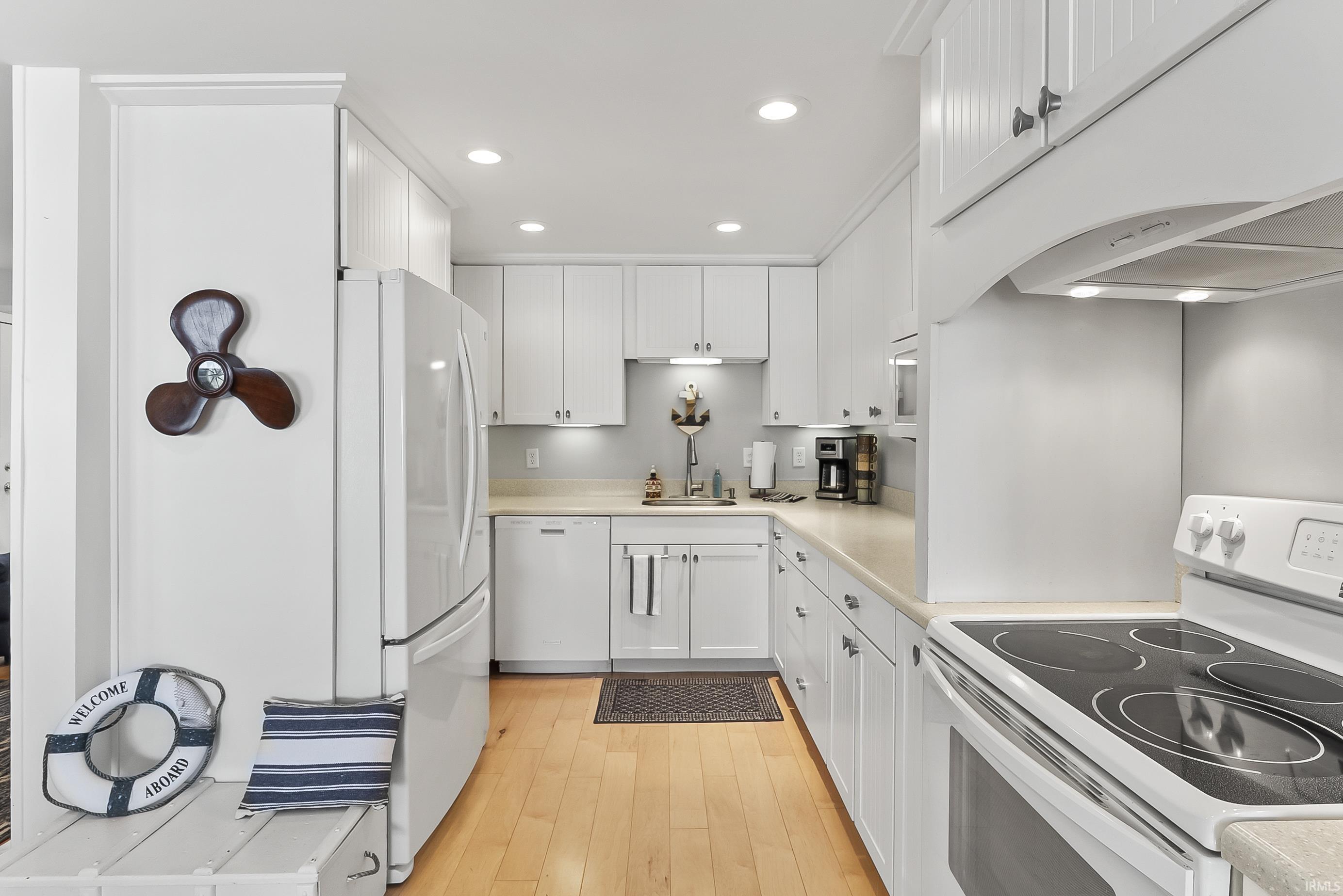 Photo 14 of 11247 N East Wawasee Drive