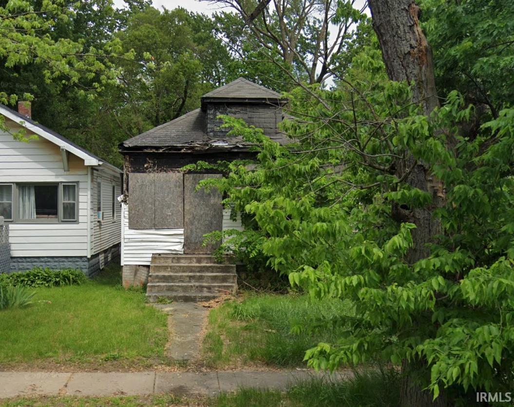 Homes for sale in Gary, IN | 1355 Ellsworth St, Gary, IN 46404 | MLS# 202537259