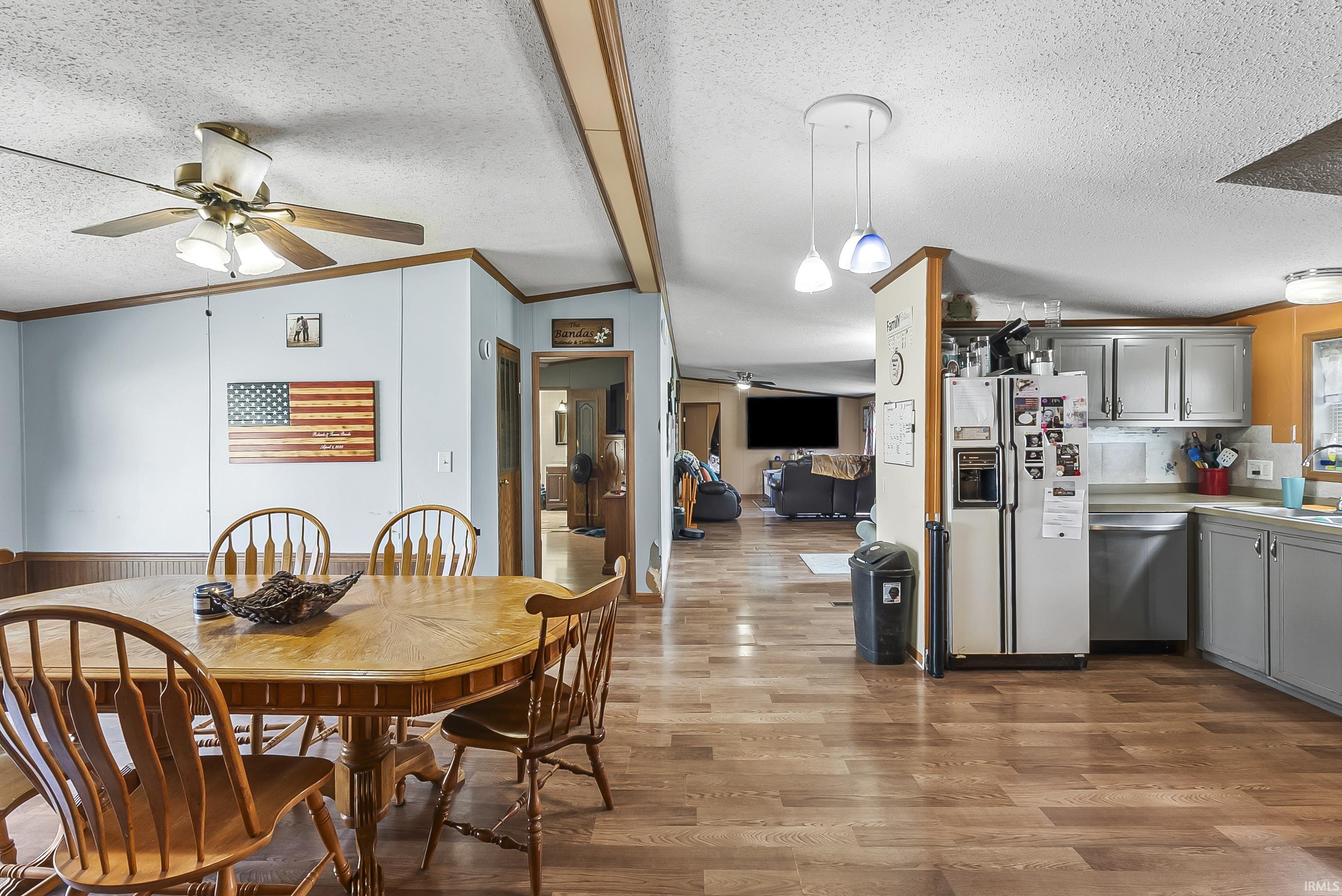 Homes for sale in Syracuse, IN | 9978 N 300 E, Syracuse, IN 46567 | MLS# 202537264