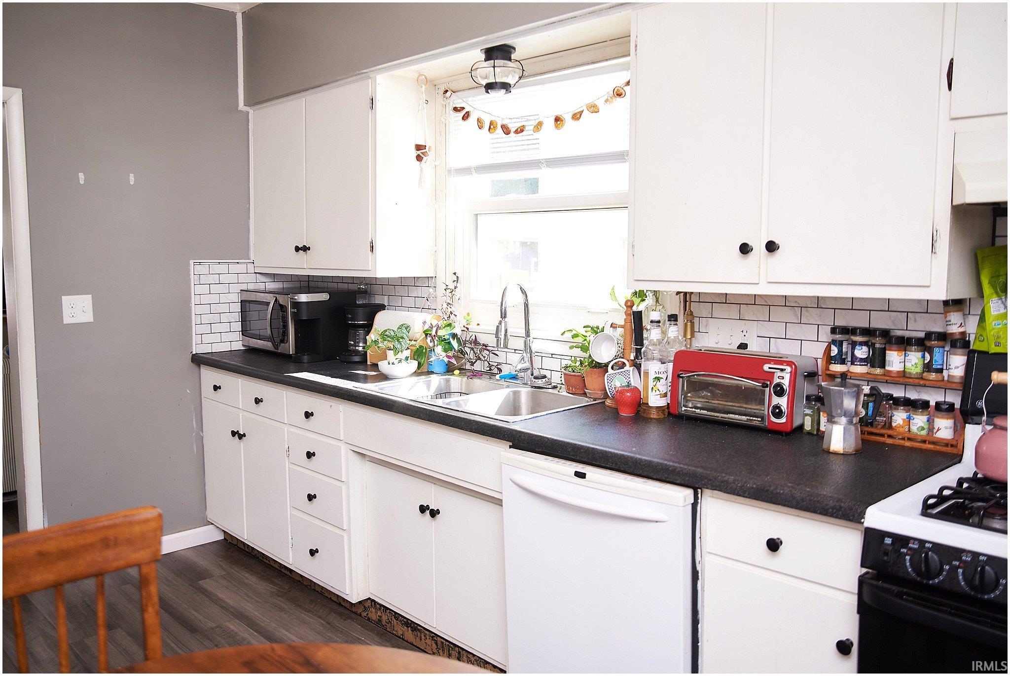 Photo 12 of 720 S Williams Street