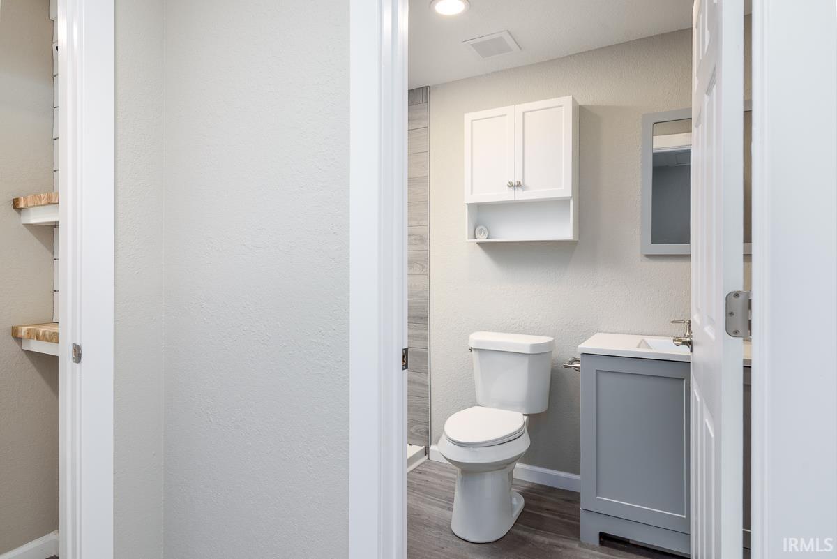 Photo 18 of 818 S Peters Street