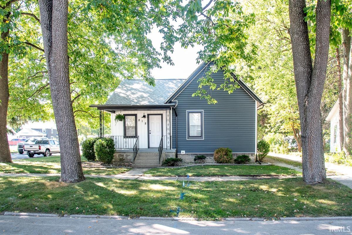 Photo 20 of 818 S Peters Street